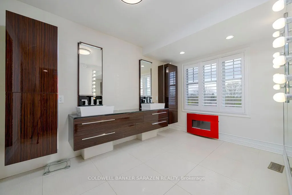 320 Rywalk Circle