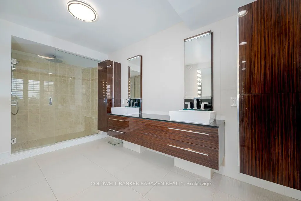 320 Rywalk Circle