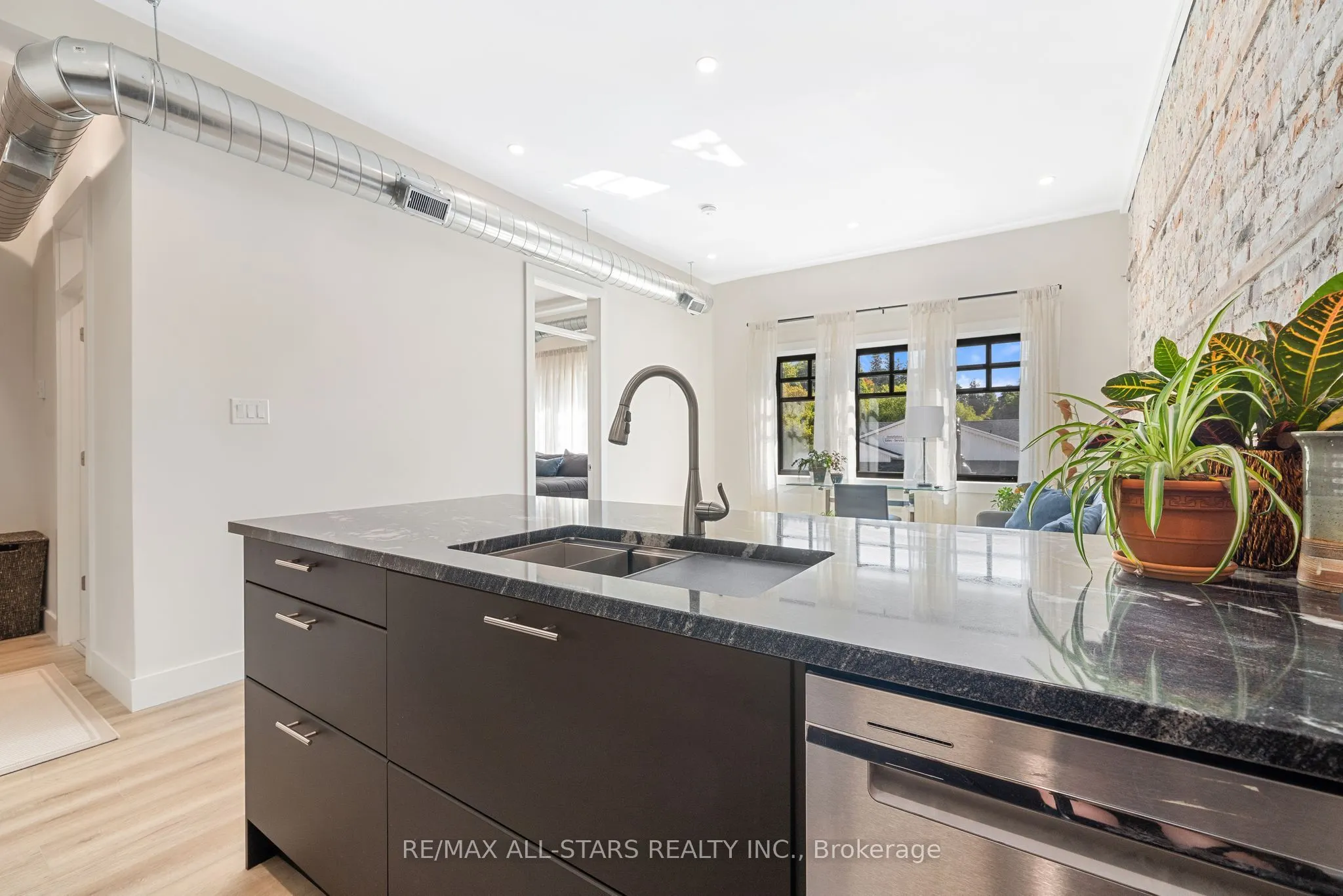 61 Colborne Street, #2A