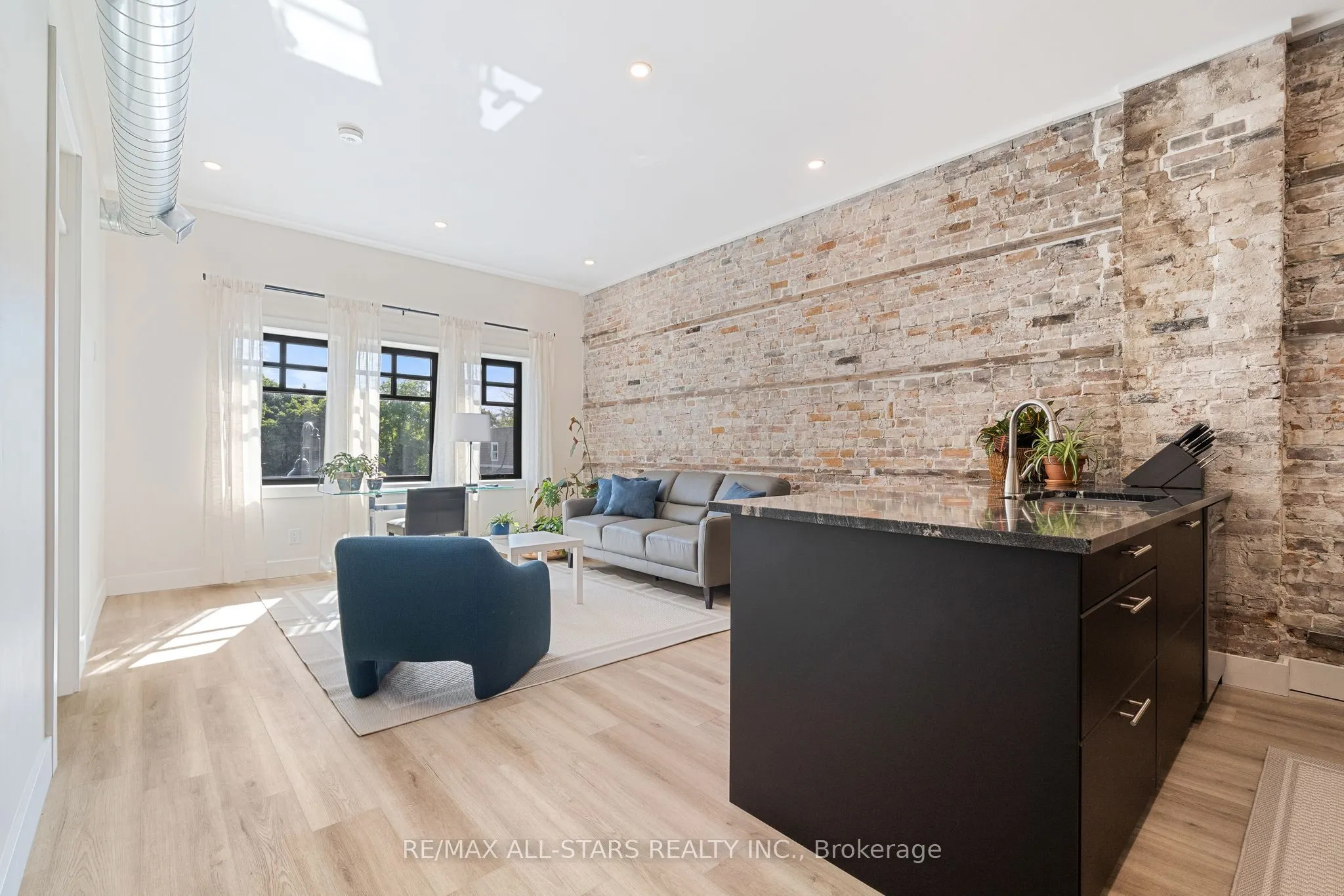 61 Colborne Street, #2A