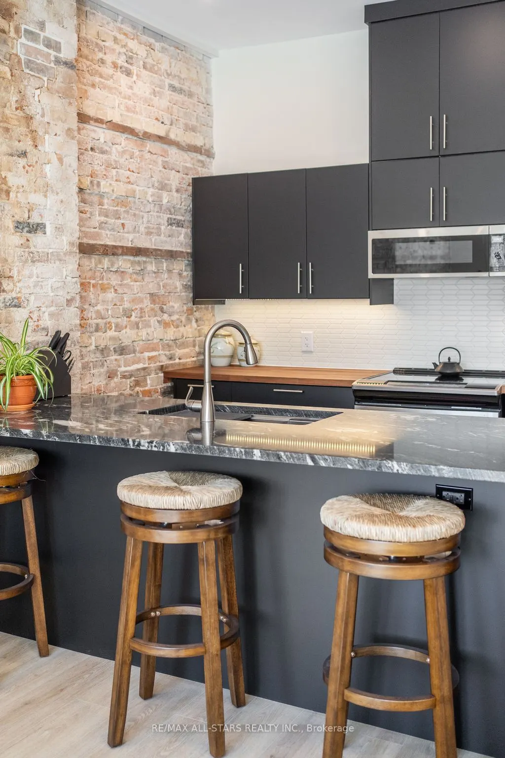 61 Colborne Street, #2A