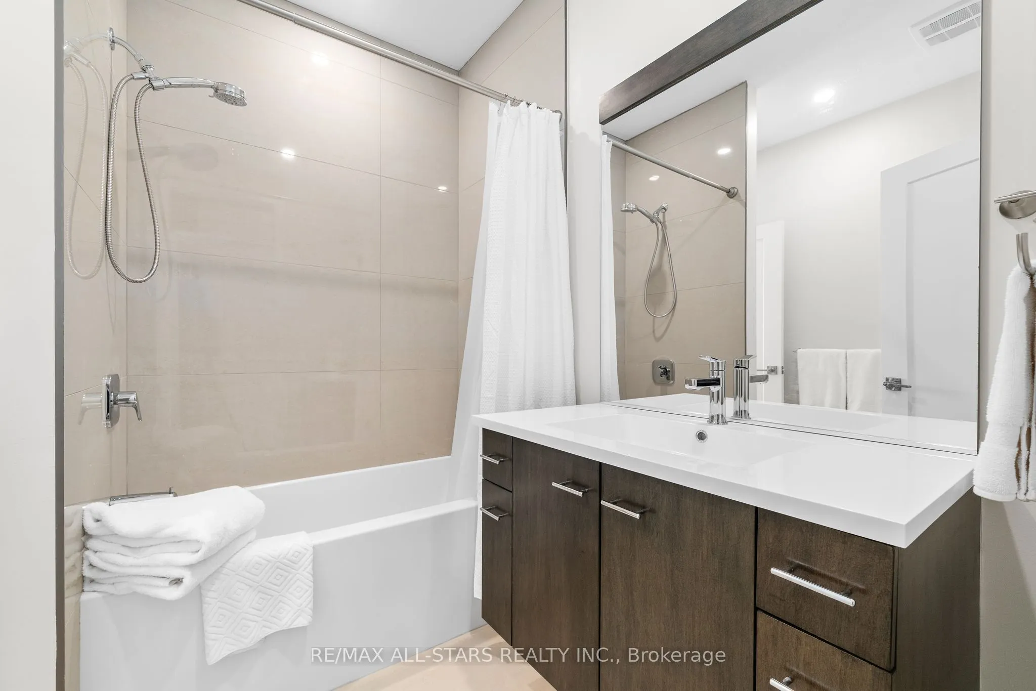 61 Colborne Street, #2A