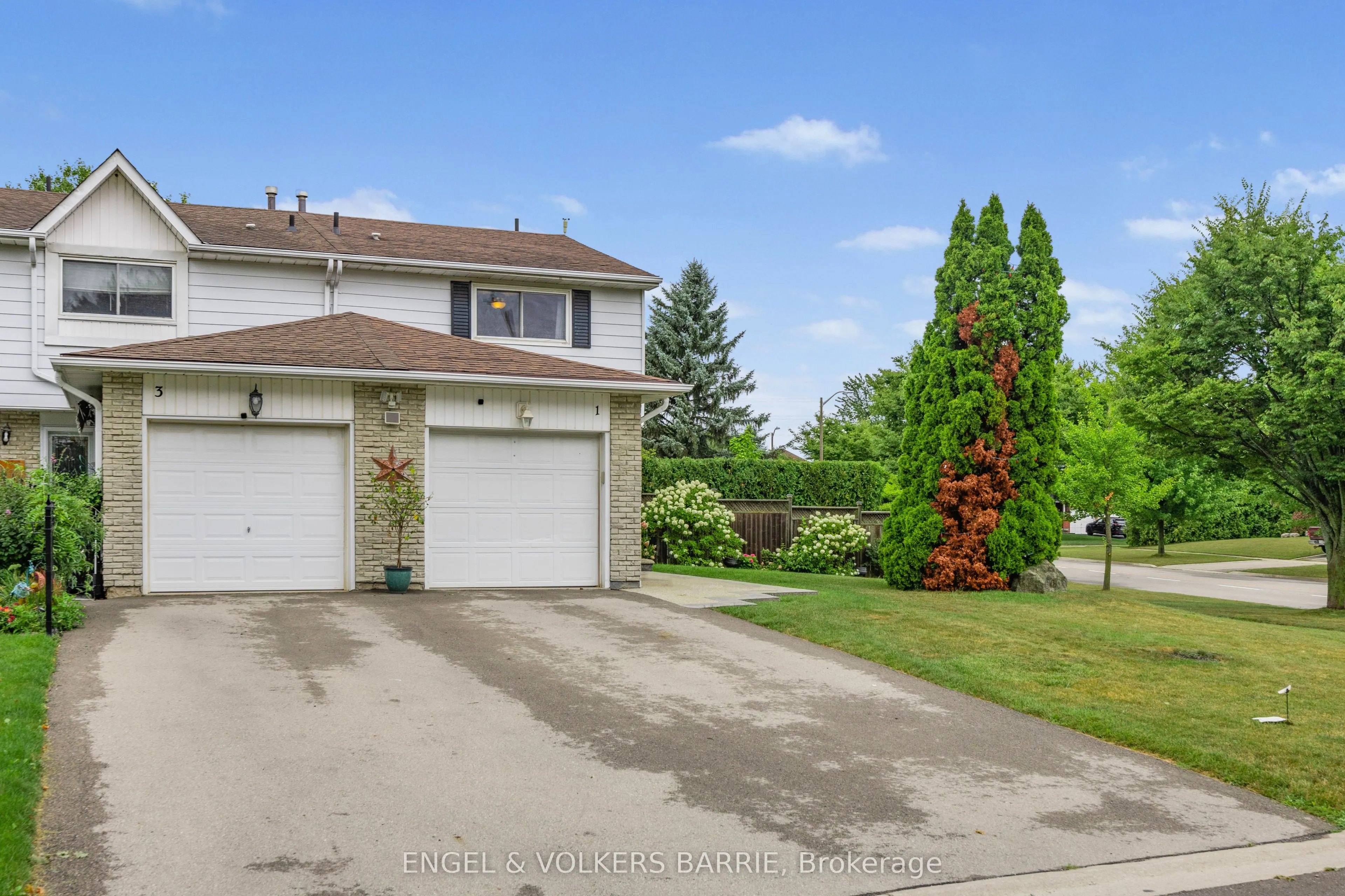 1 Aspen Court