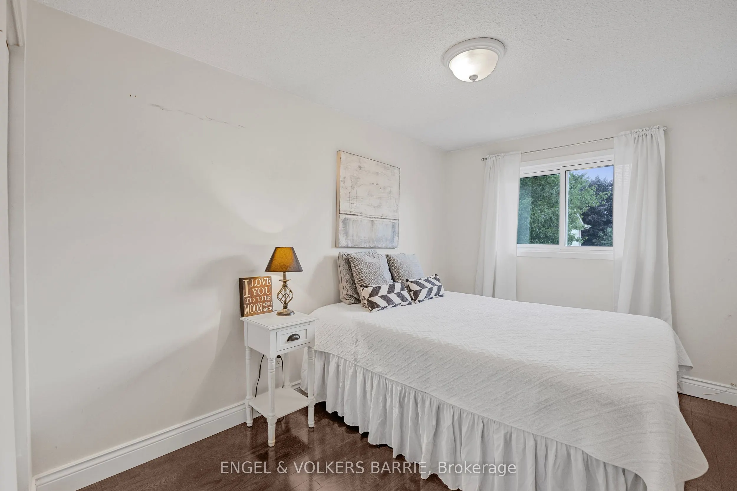 1 Aspen Court