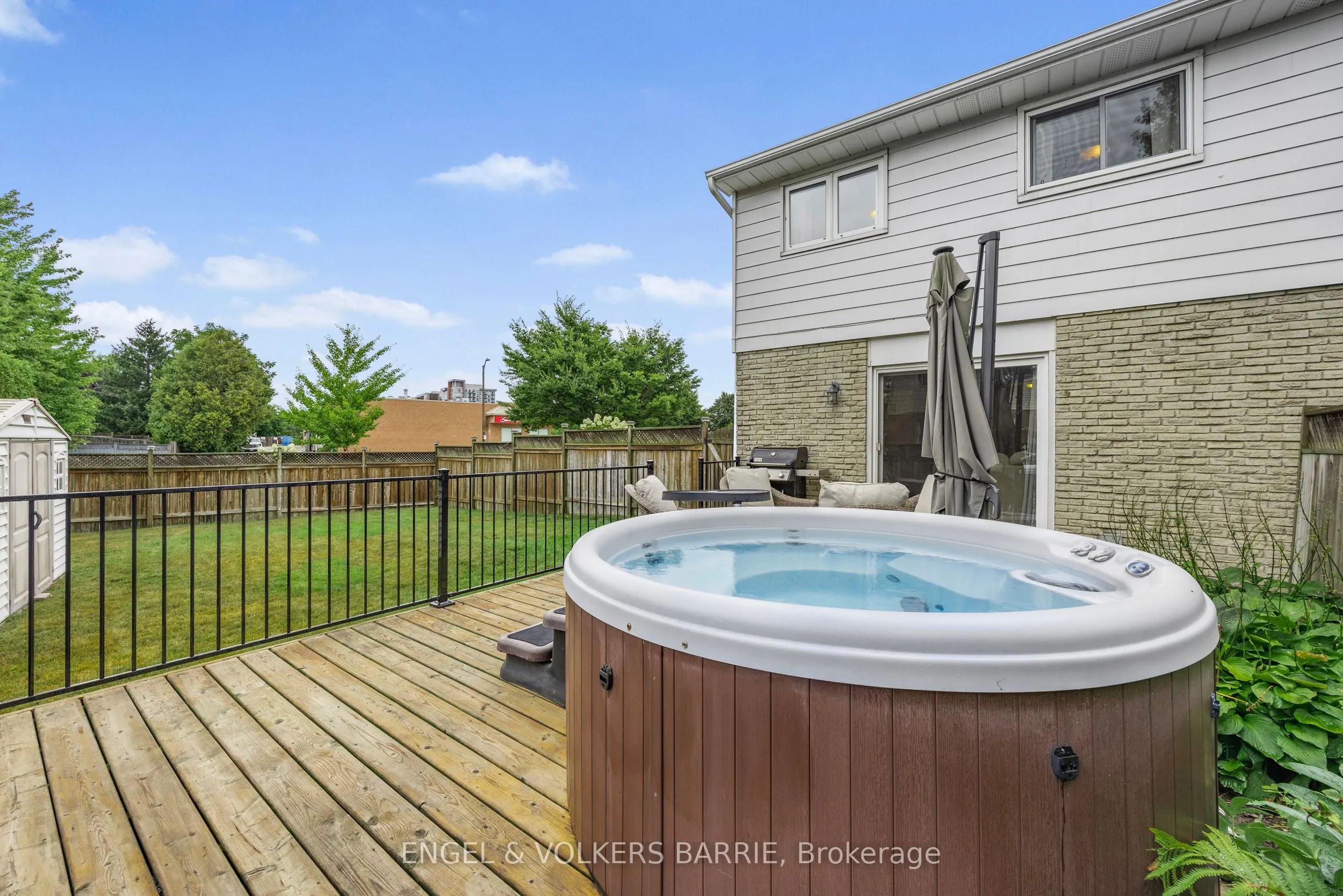 1 Aspen Court