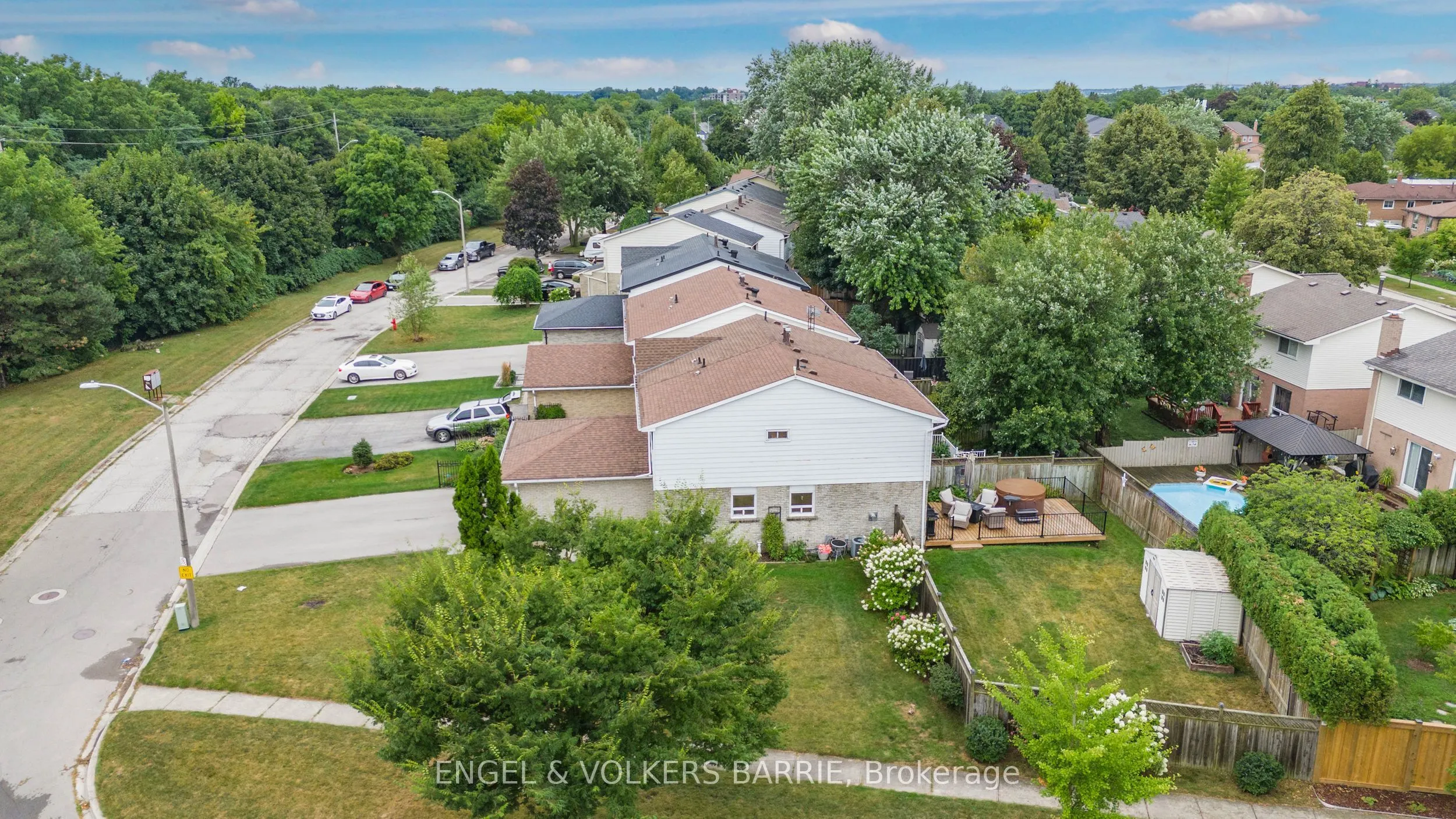 1 Aspen Court
