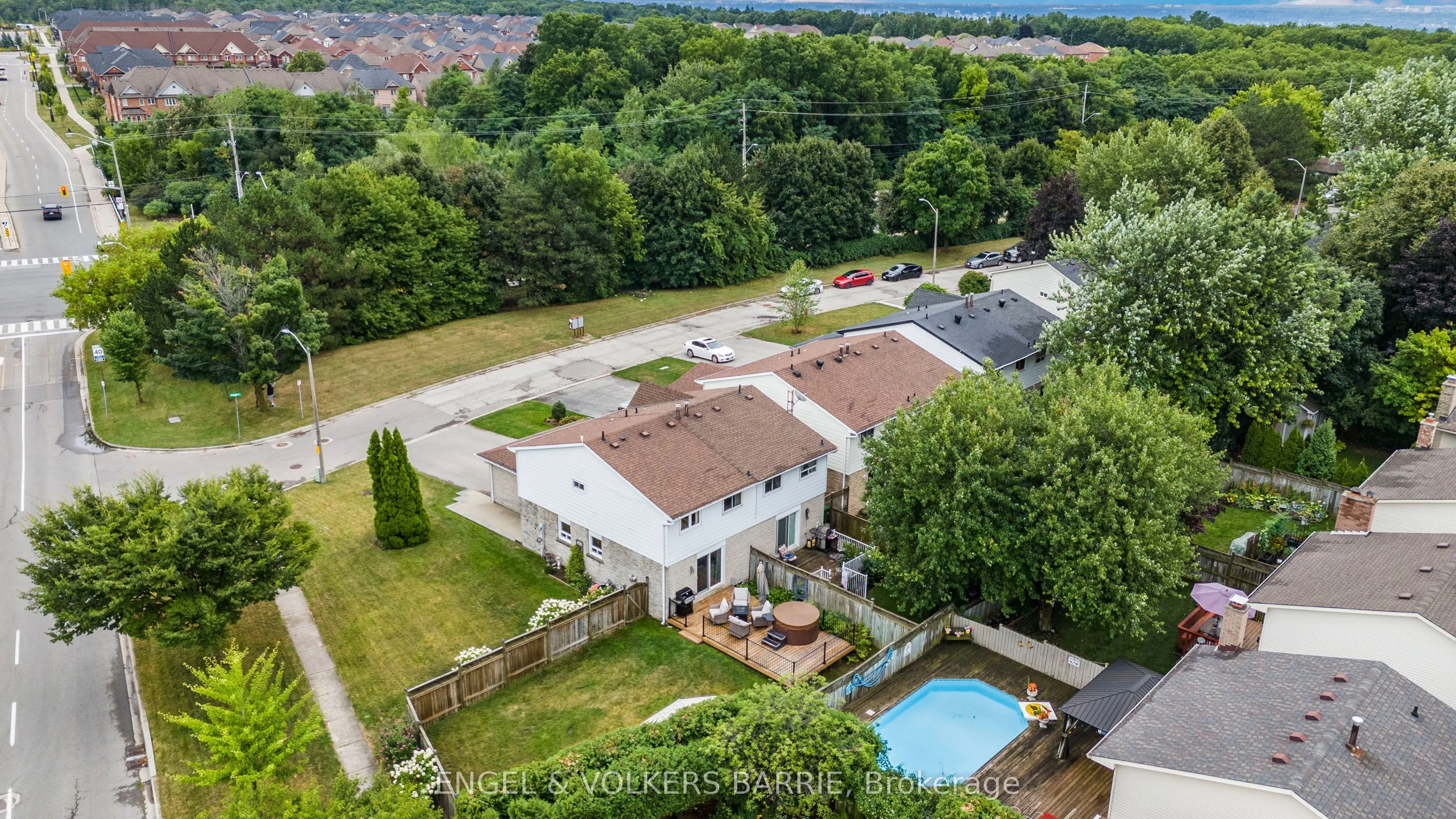 1 Aspen Court