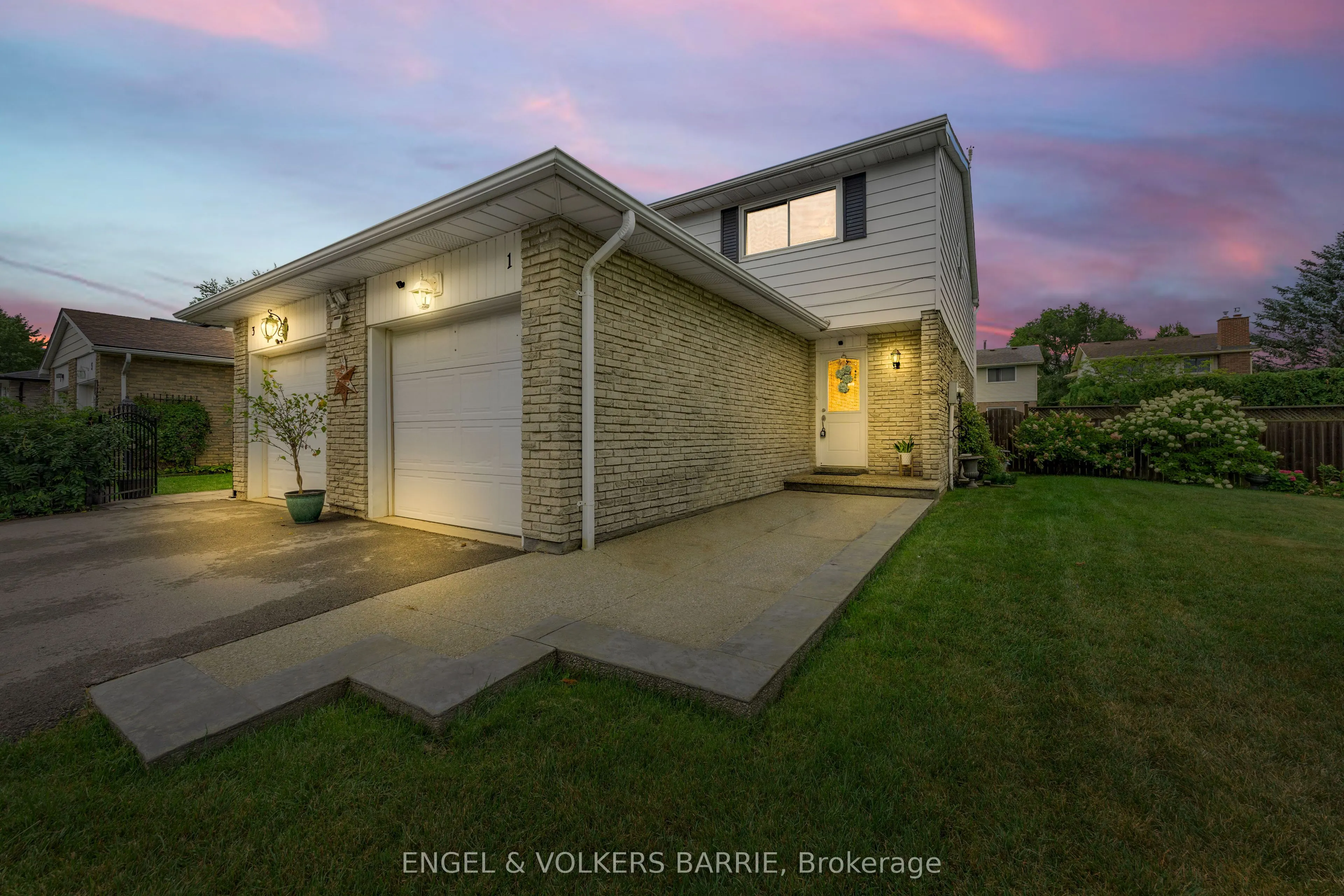 1 Aspen Court