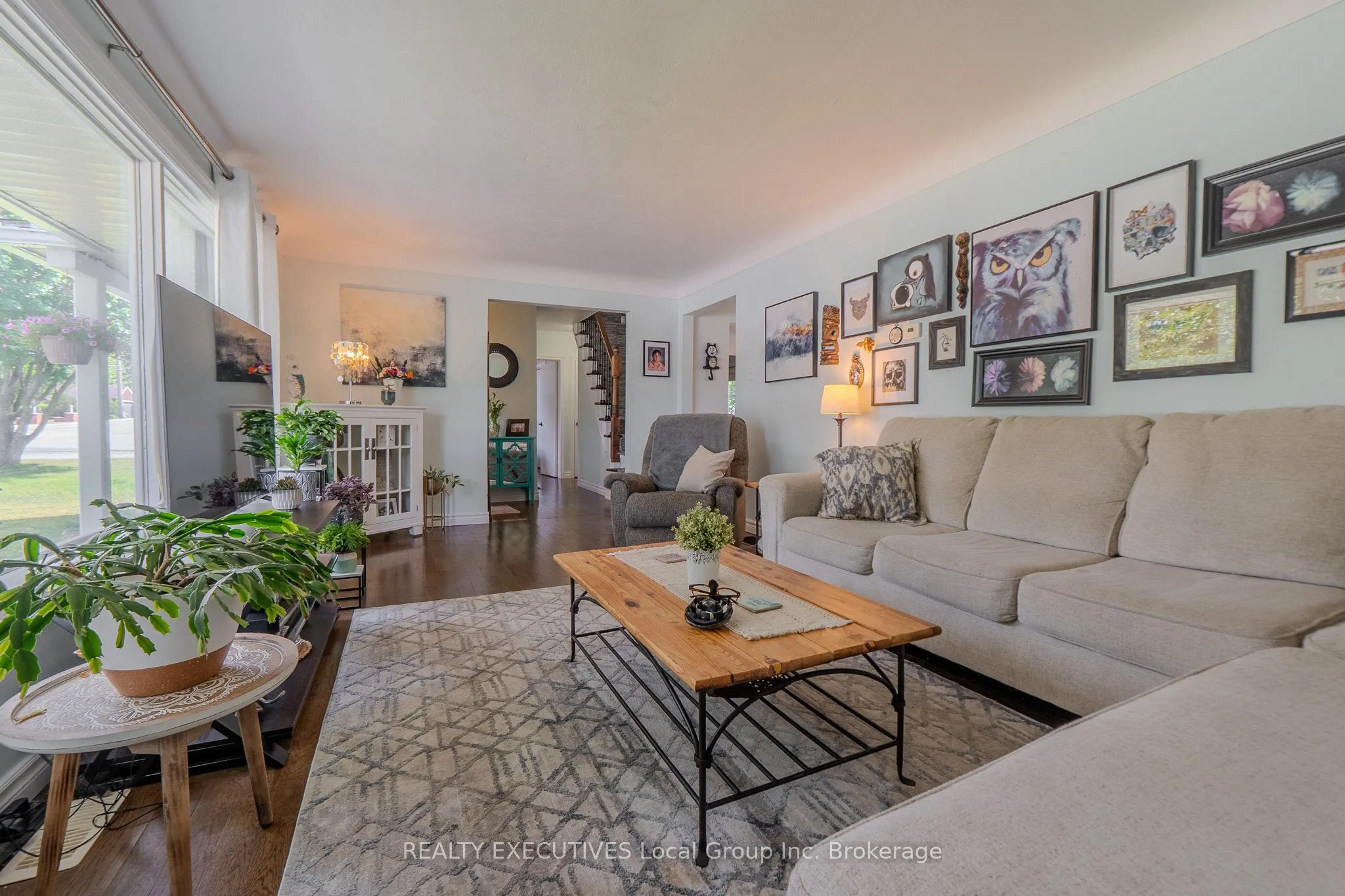271 Lakeside Drive