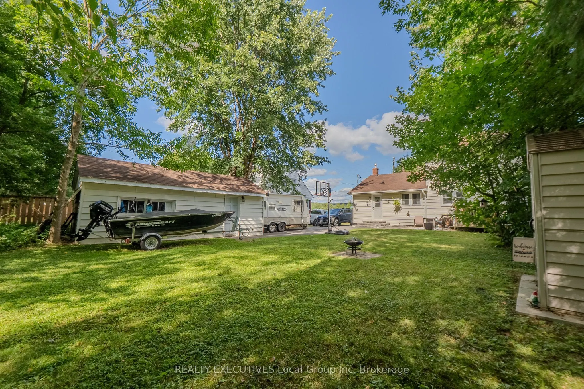 271 Lakeside Drive