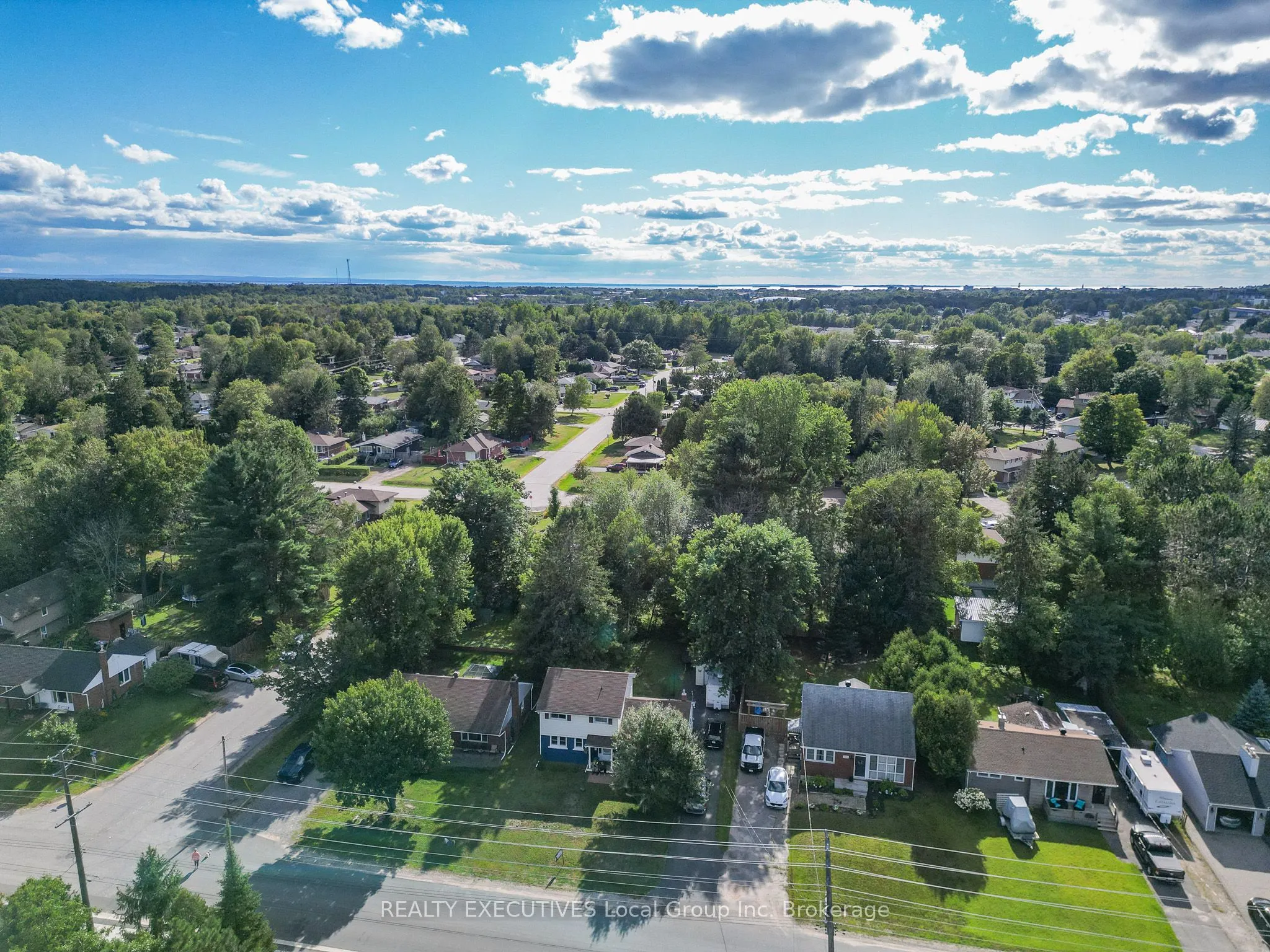 271 Lakeside Drive