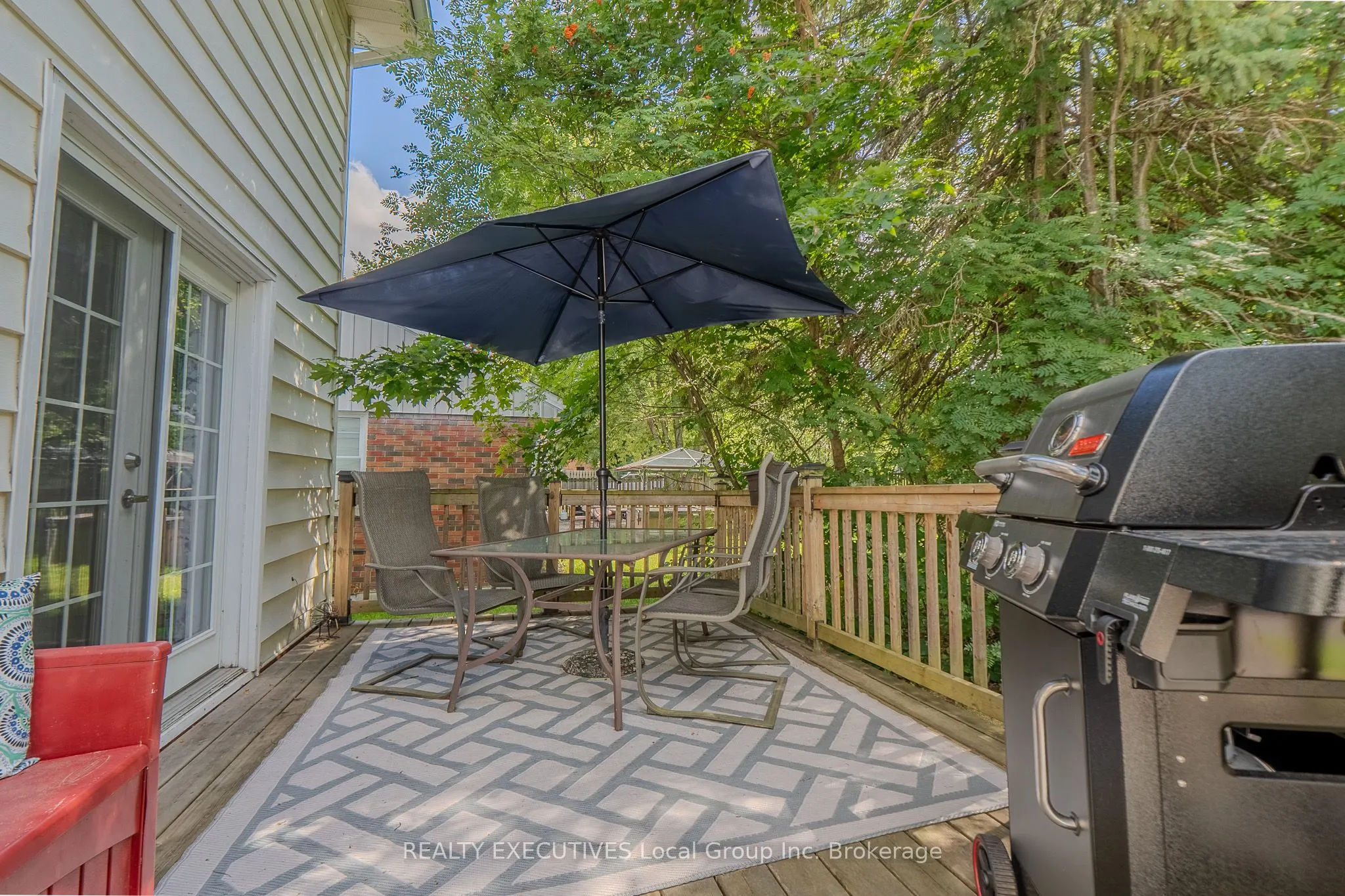 271 Lakeside Drive