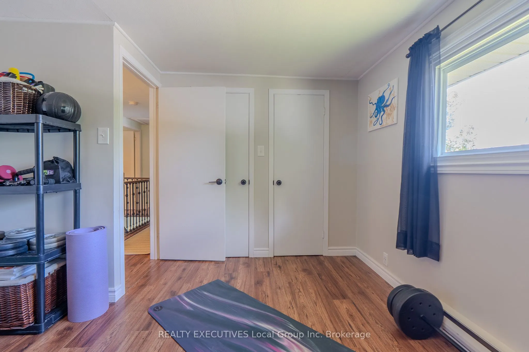 271 Lakeside Drive