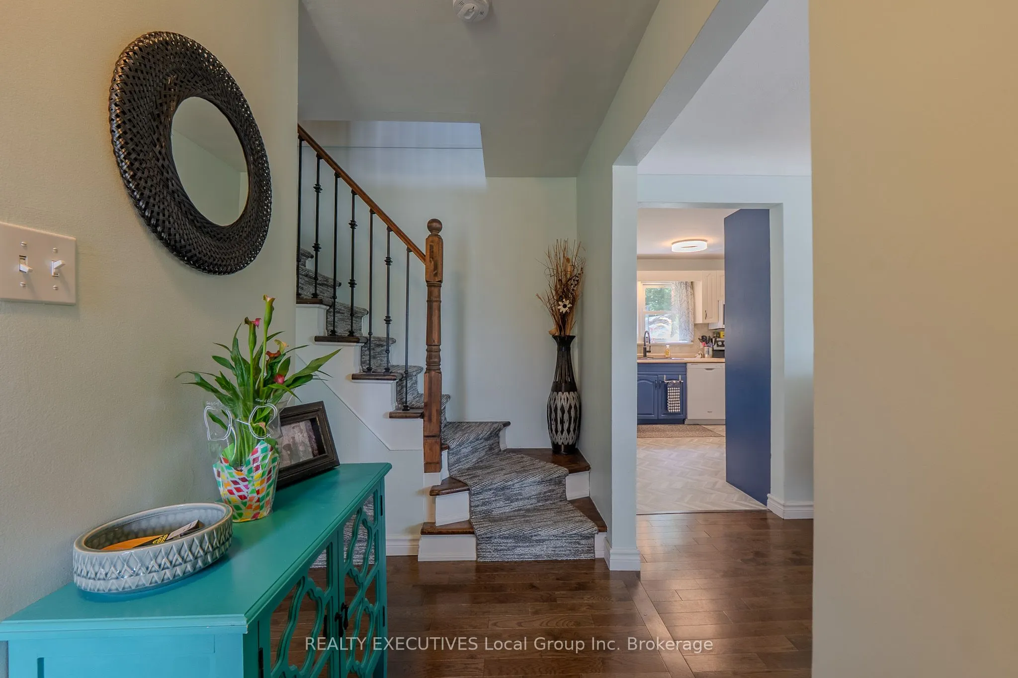 271 Lakeside Drive
