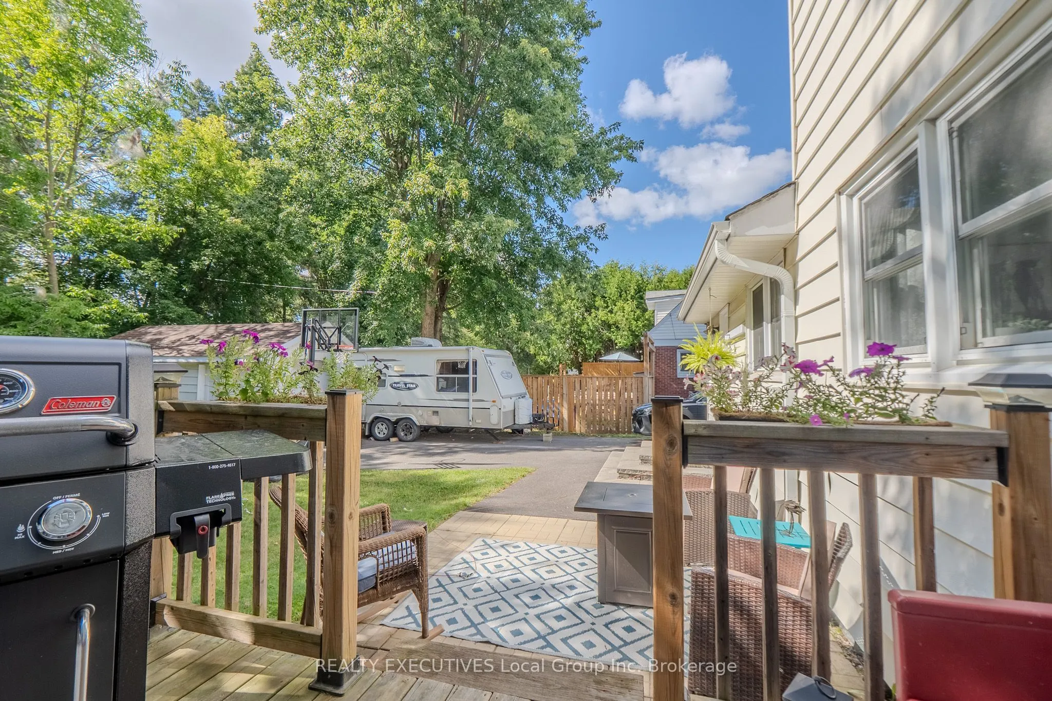 271 Lakeside Drive