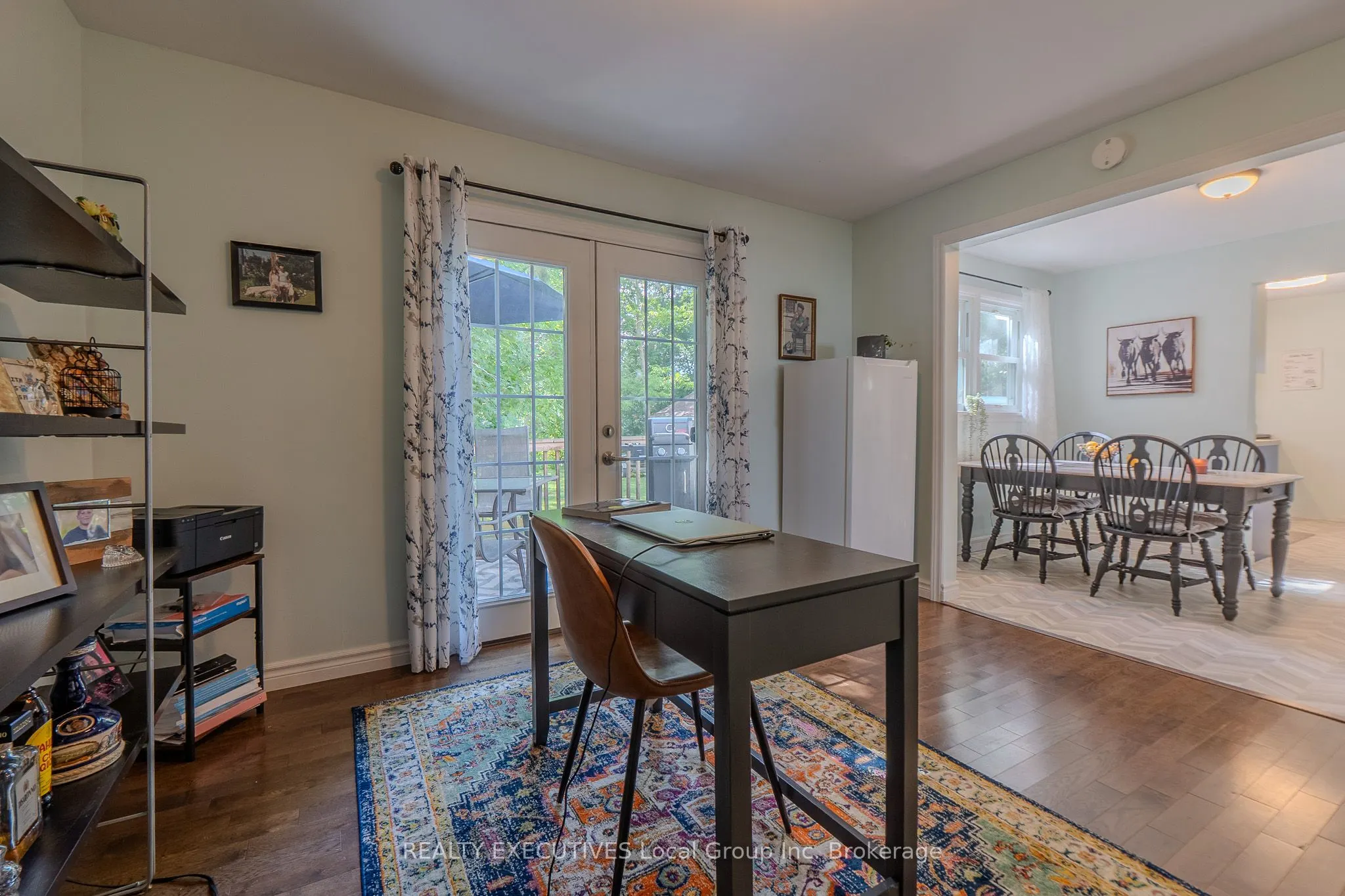 271 Lakeside Drive