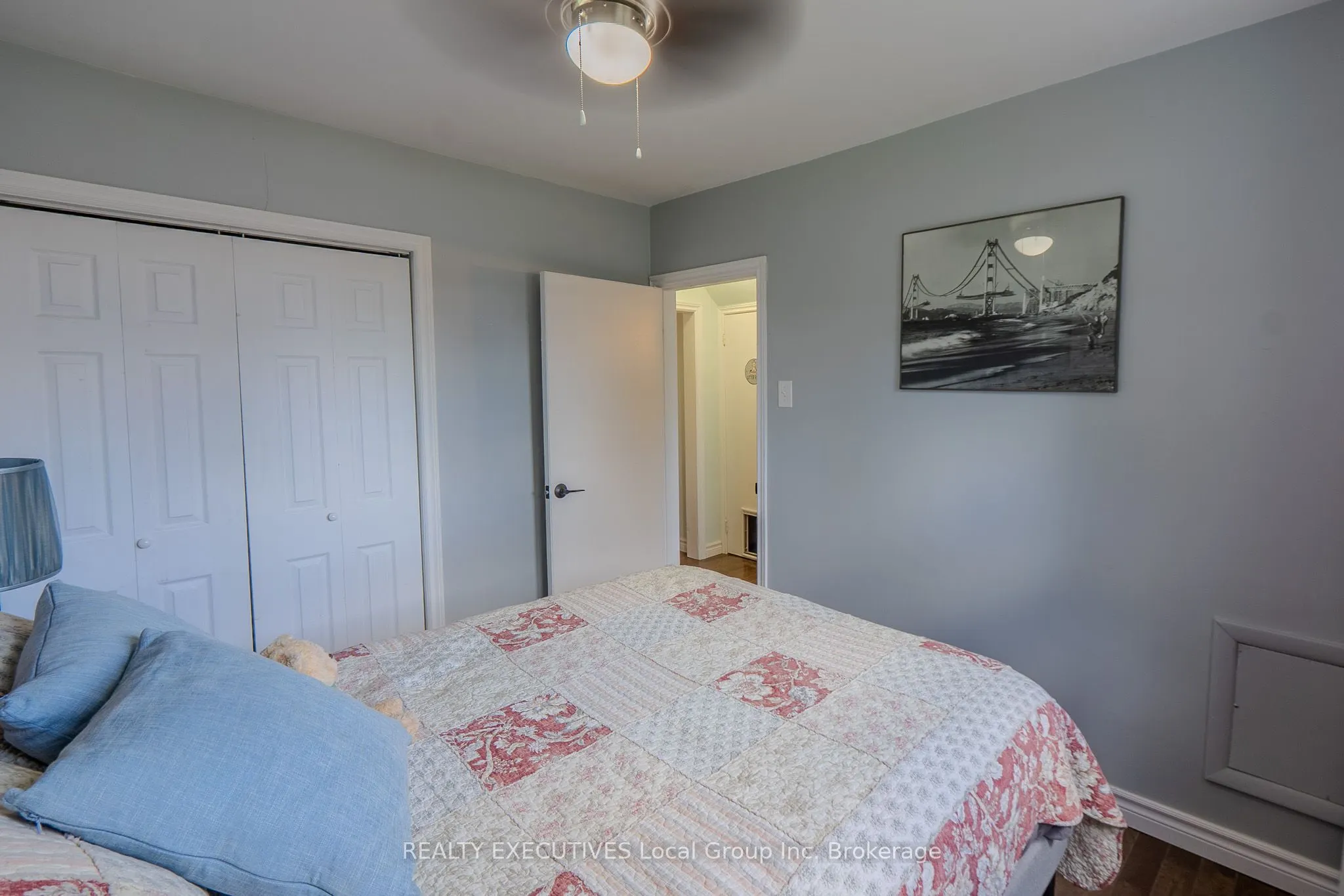 271 Lakeside Drive