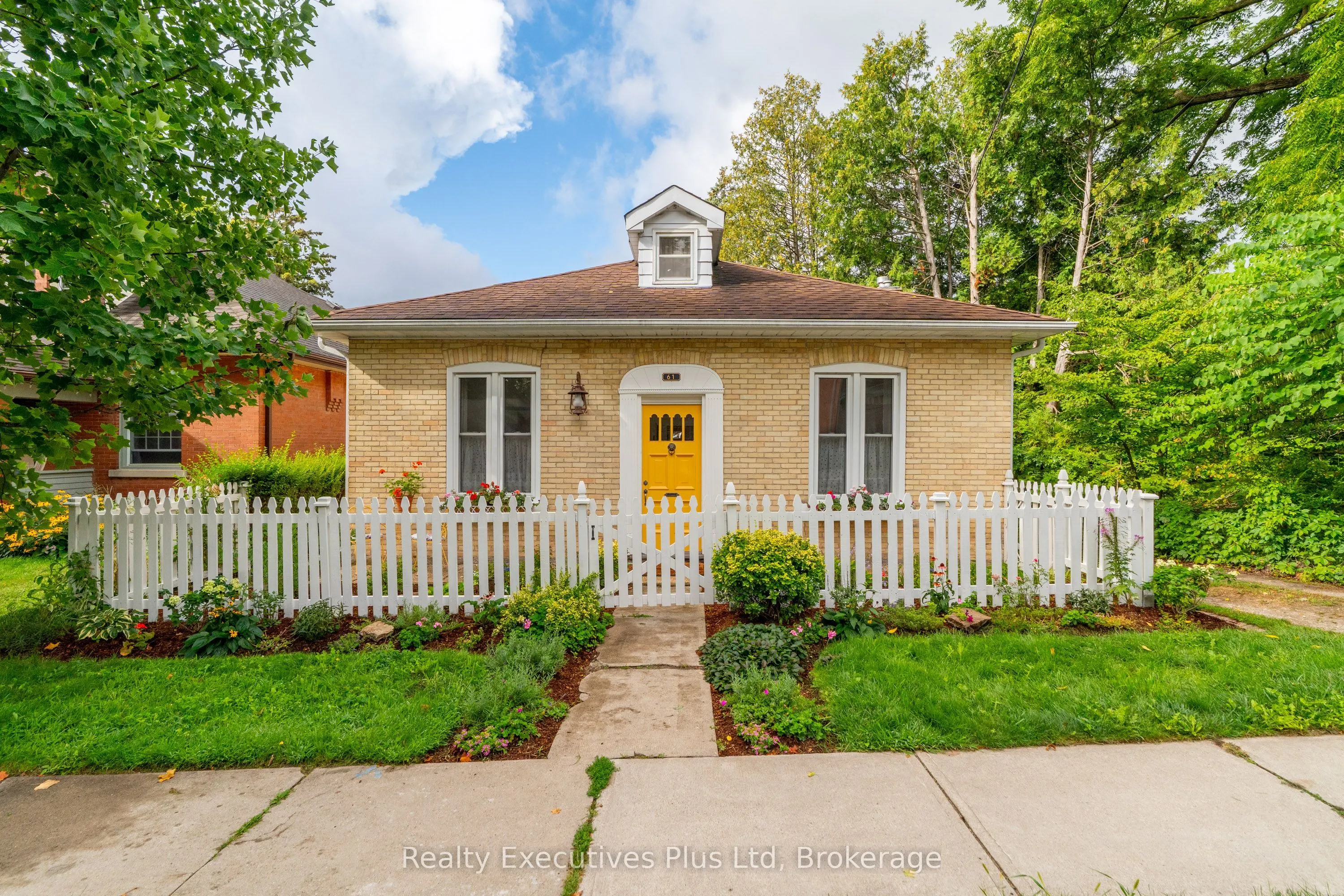 61 Hearn Avenue