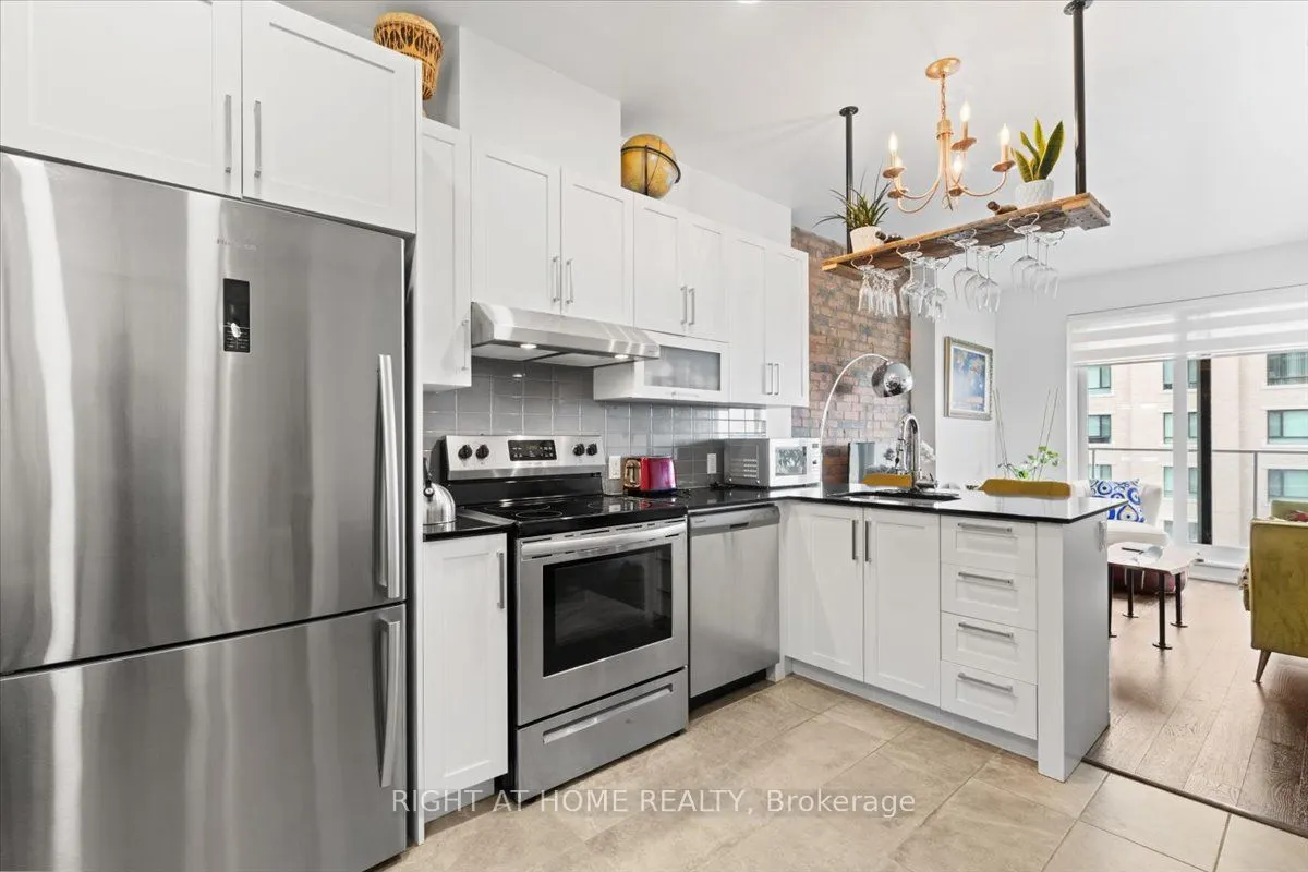 200 Inlet Private, #907