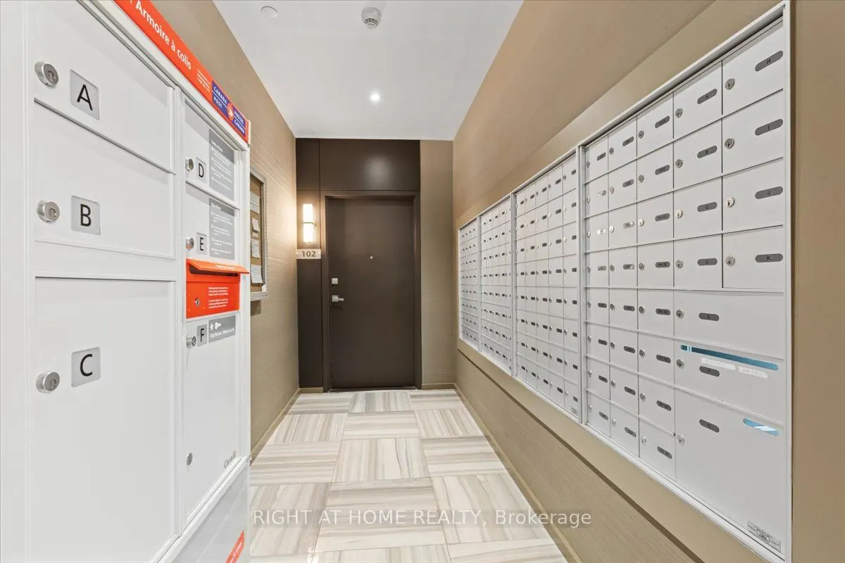 200 Inlet Private, #907
