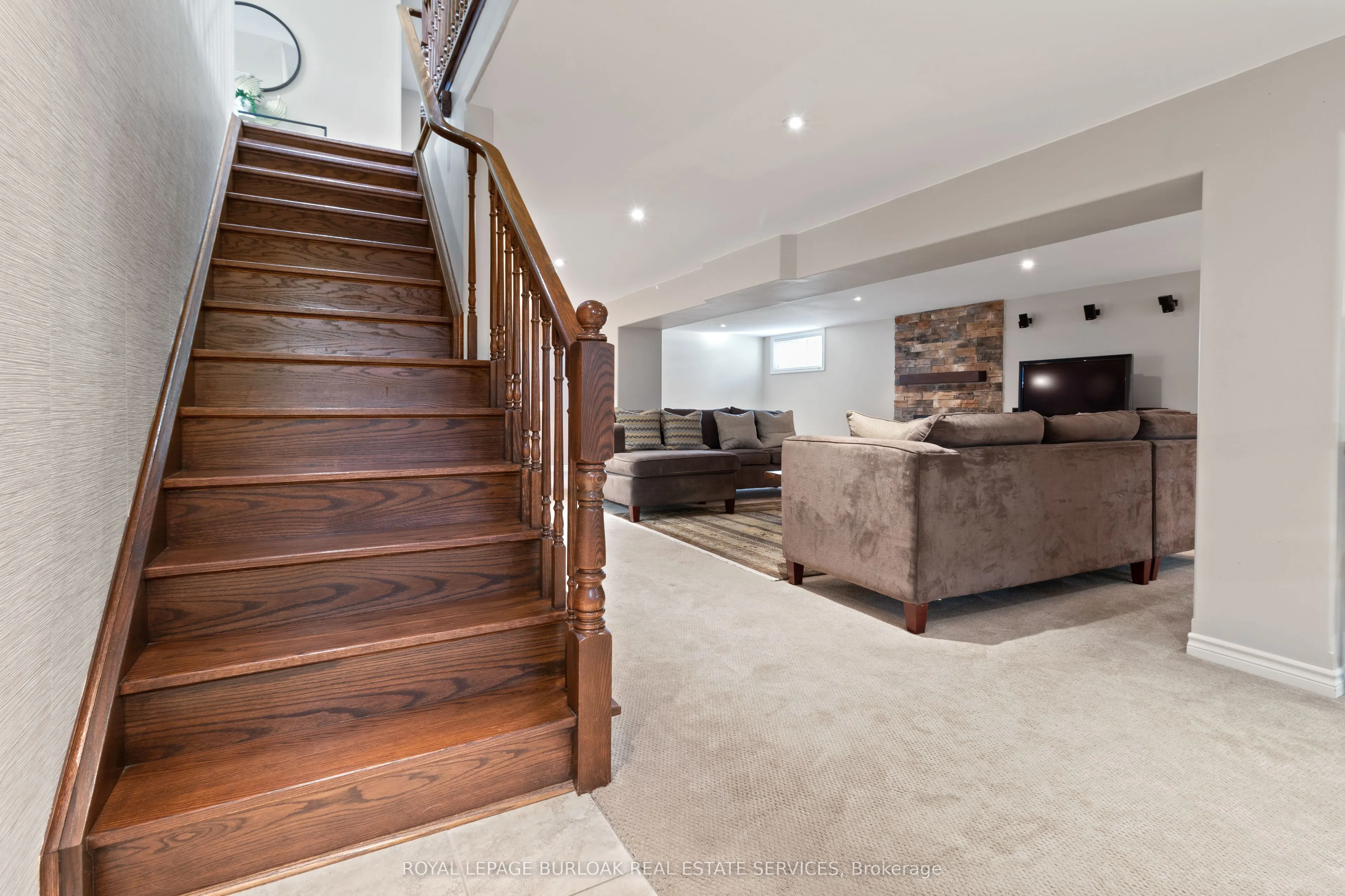 21 Farrow Road
