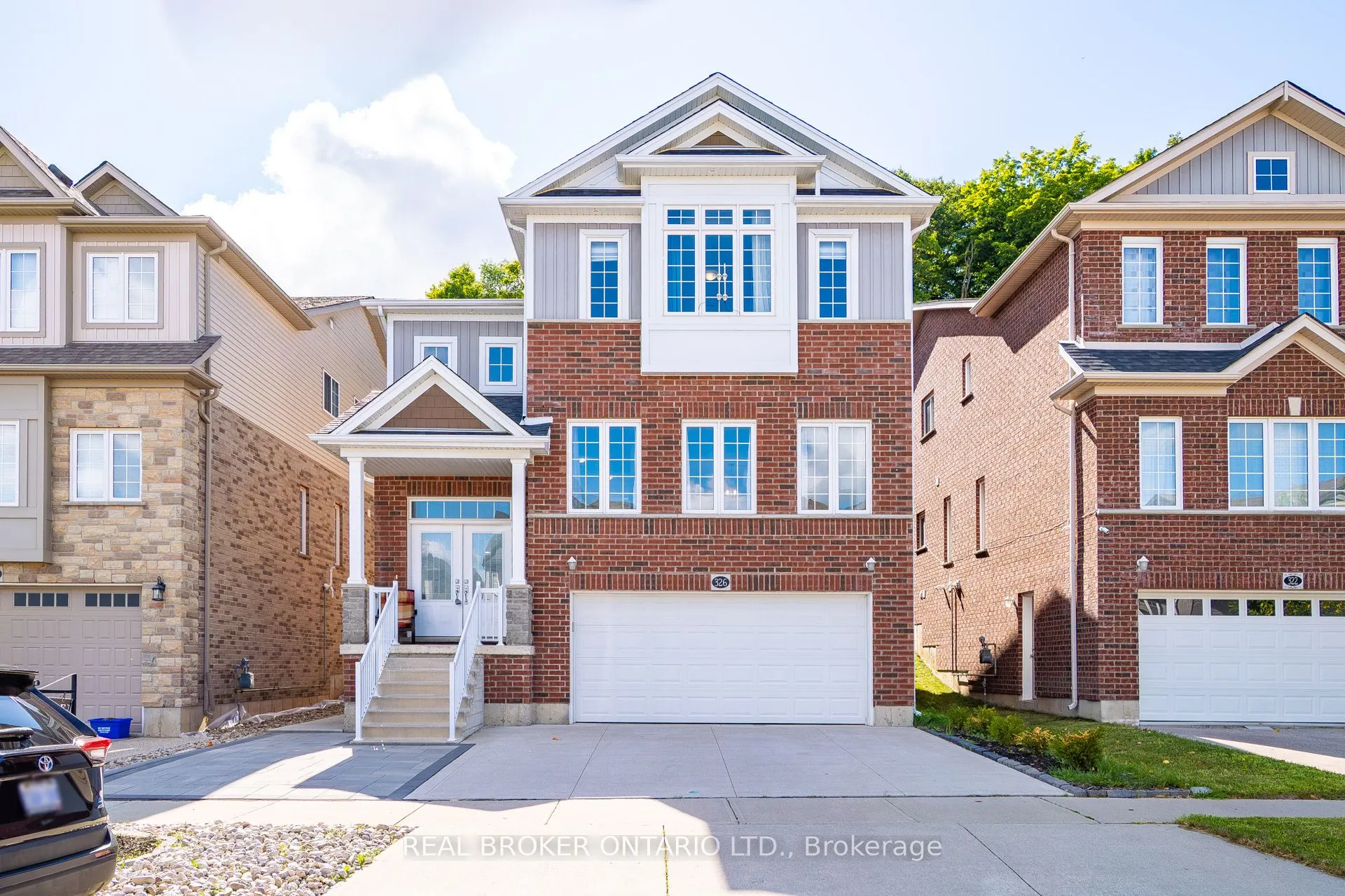 326 Moorlands Crescent