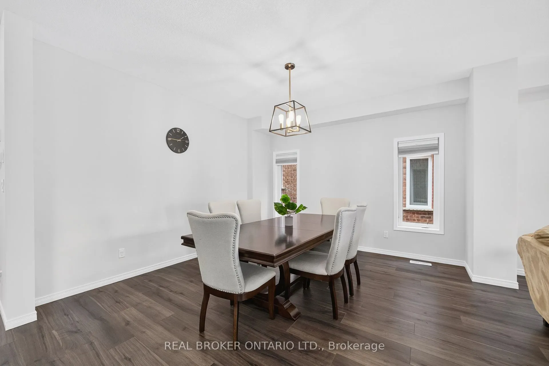 326 Moorlands Crescent