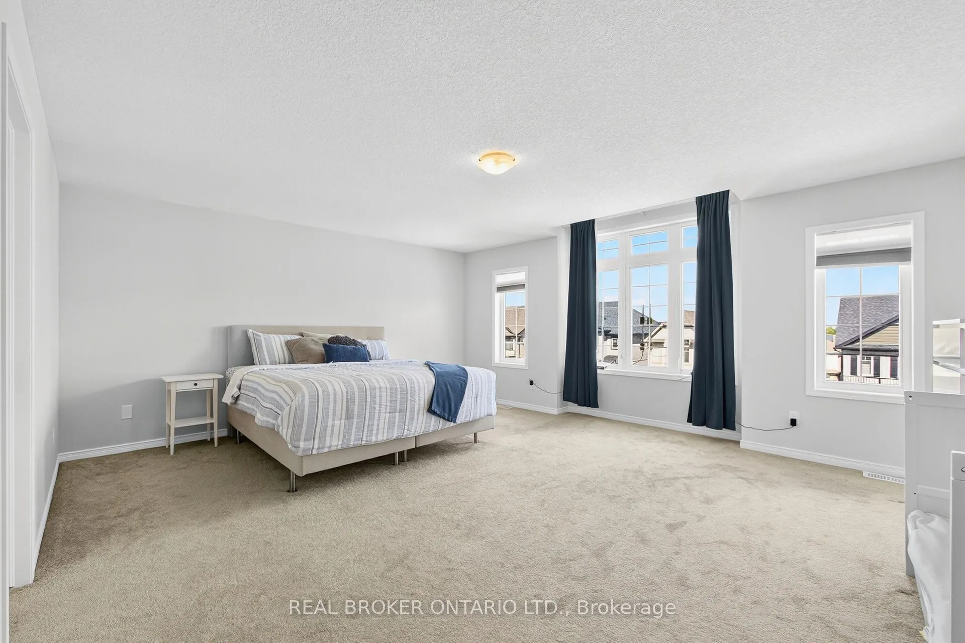 326 Moorlands Crescent