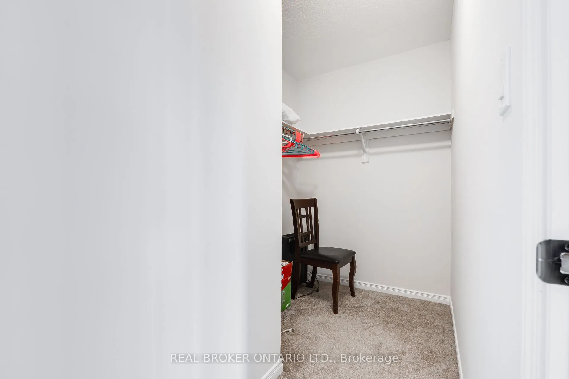 326 Moorlands Crescent