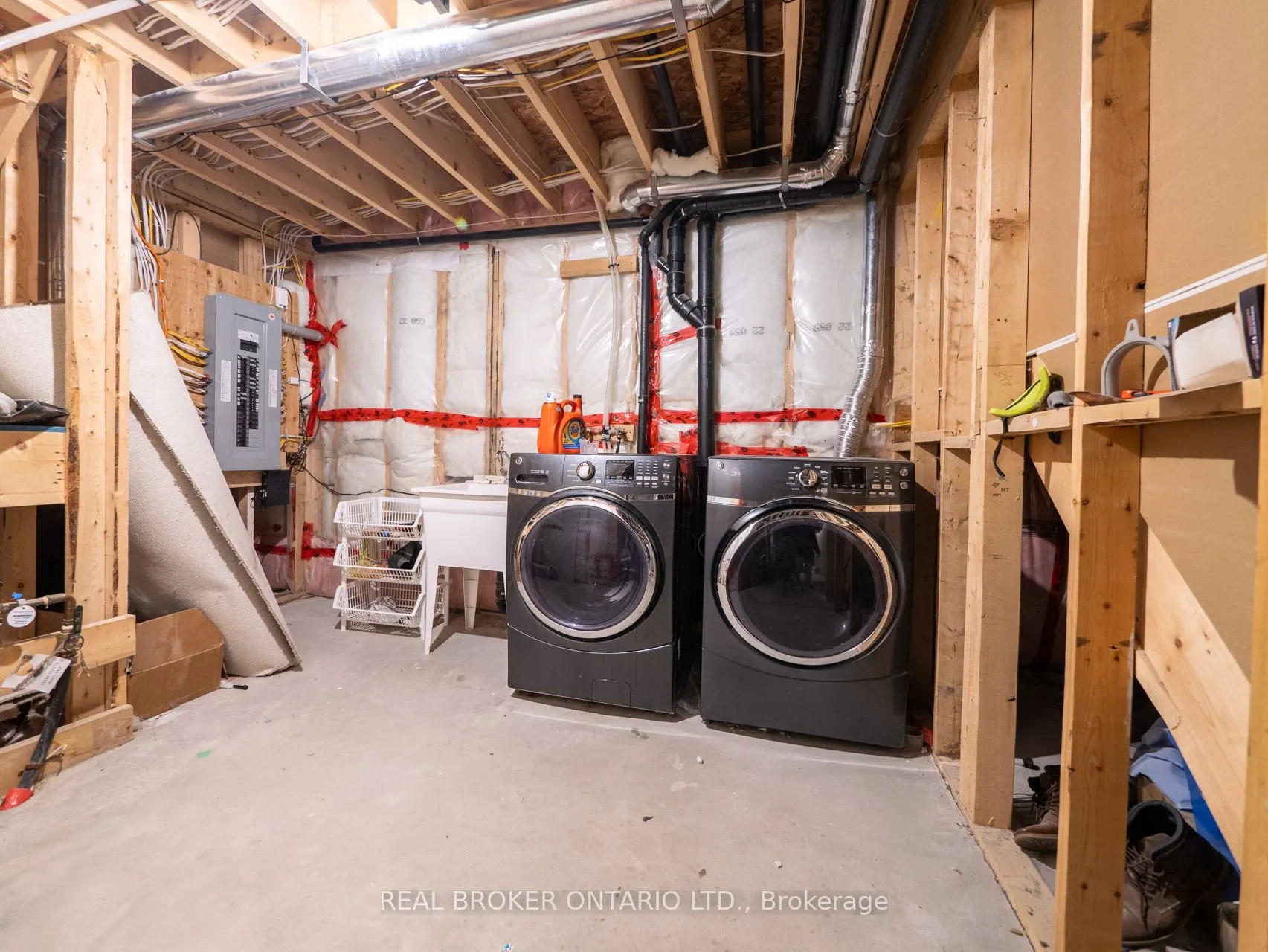 326 Moorlands Crescent