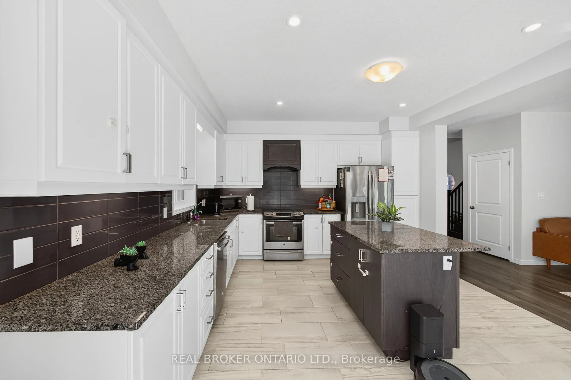 326 Moorlands Crescent