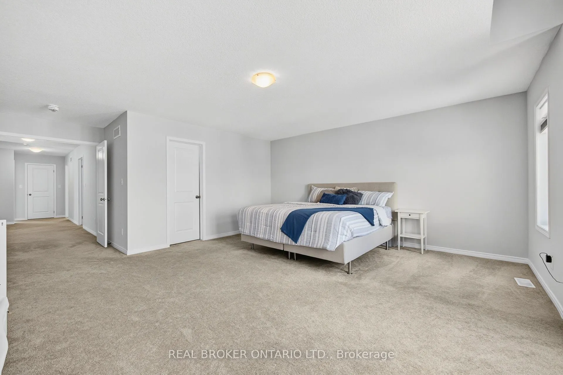 326 Moorlands Crescent