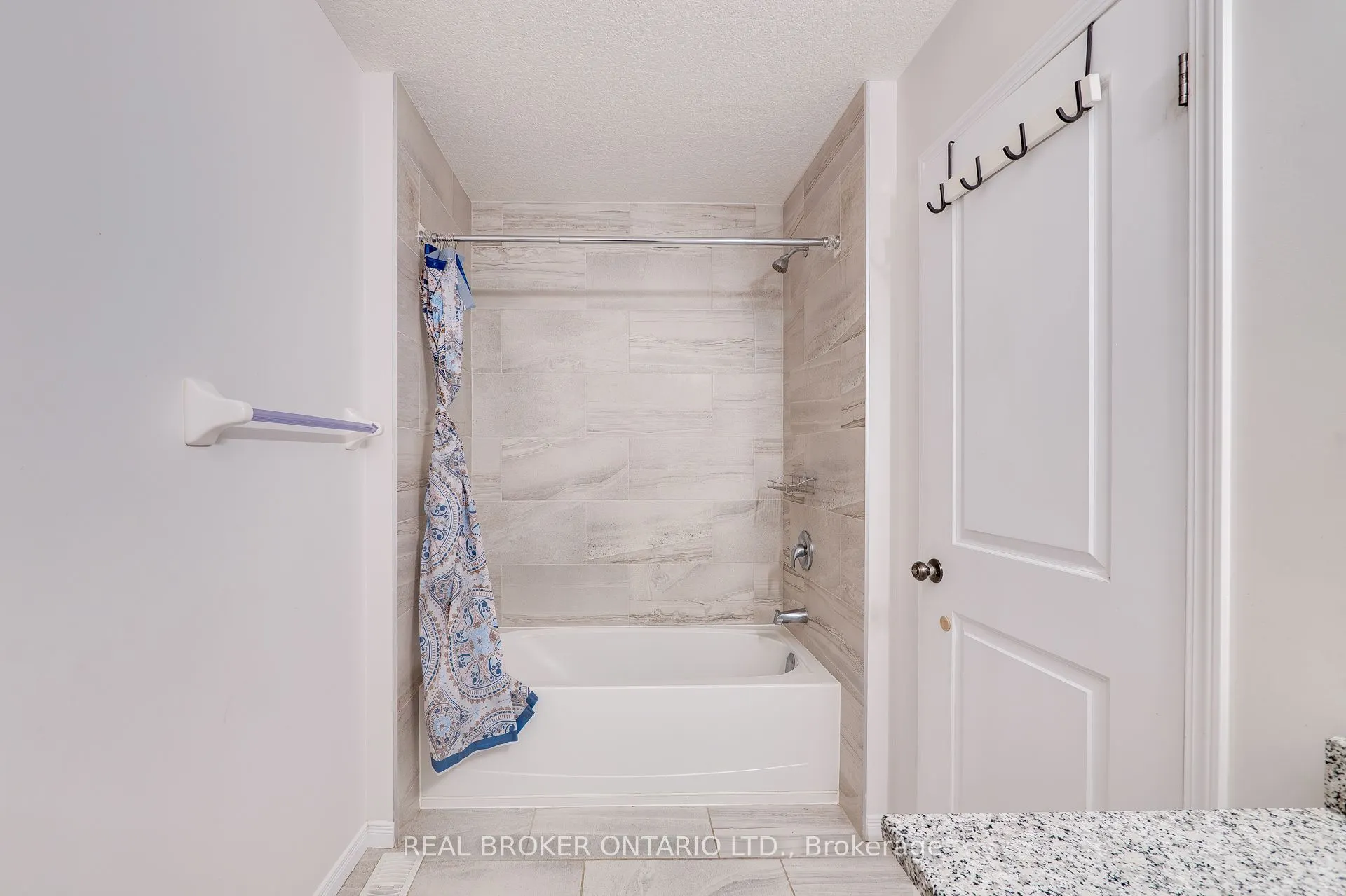 326 Moorlands Crescent