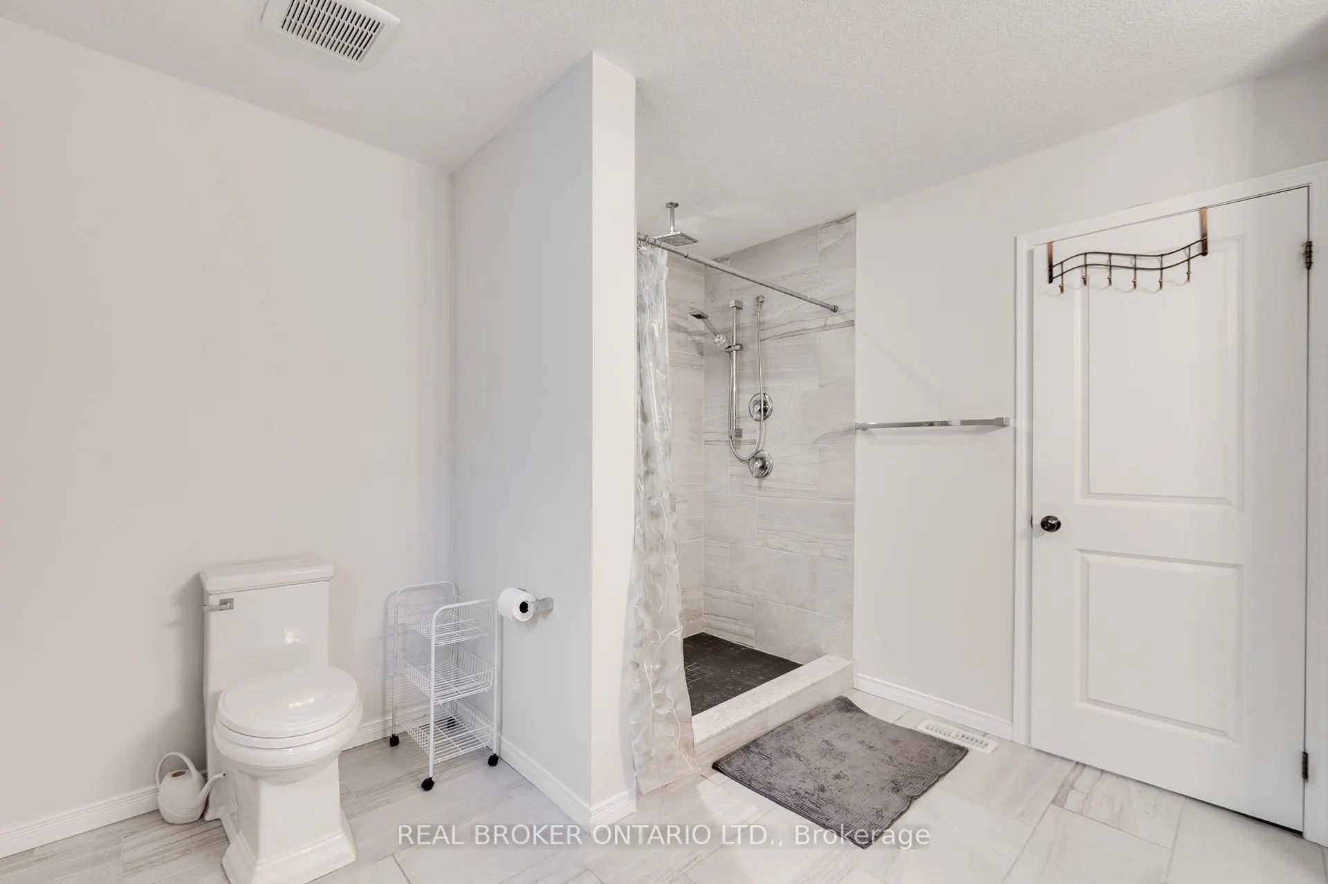 326 Moorlands Crescent