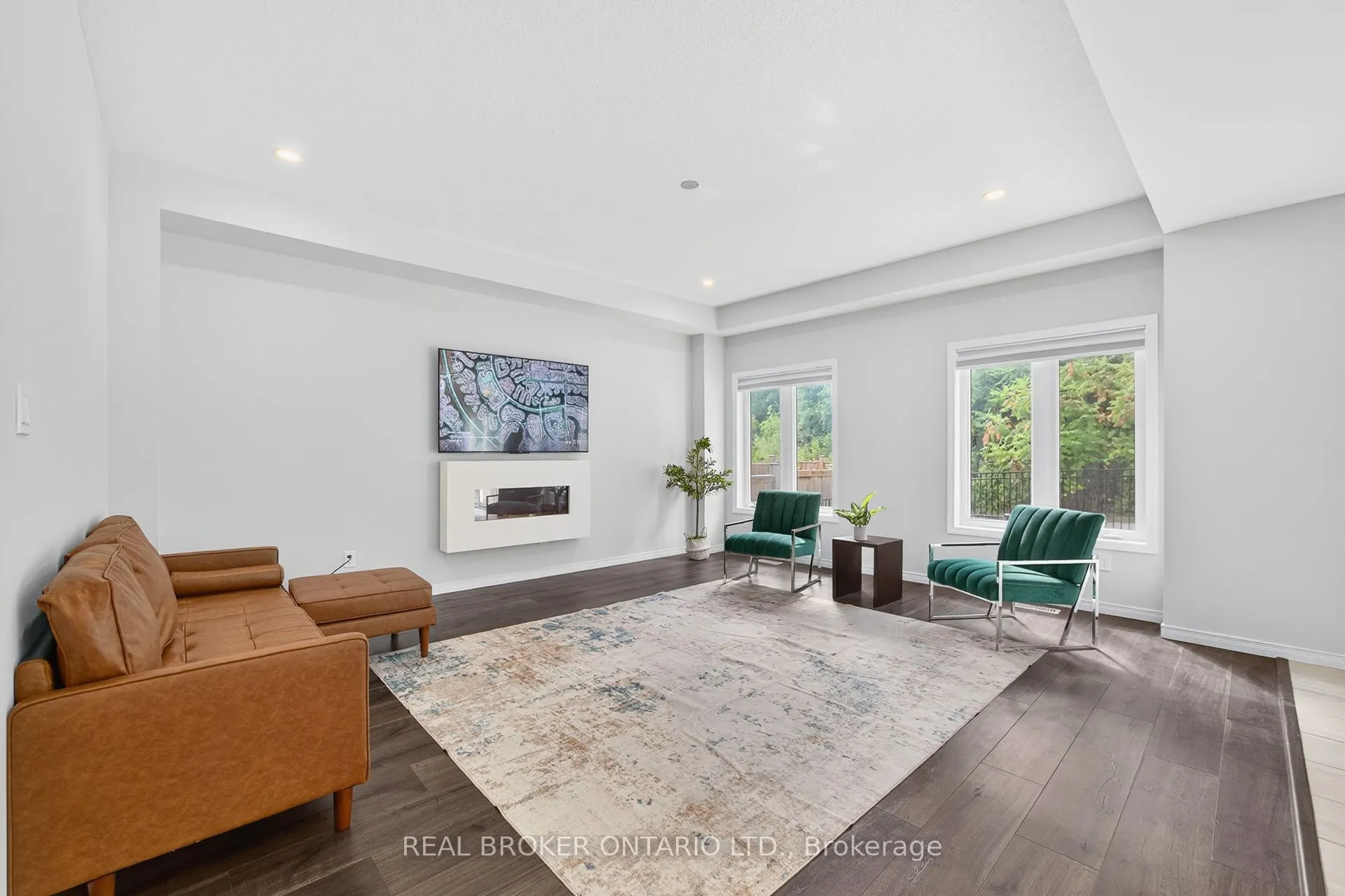 326 Moorlands Crescent