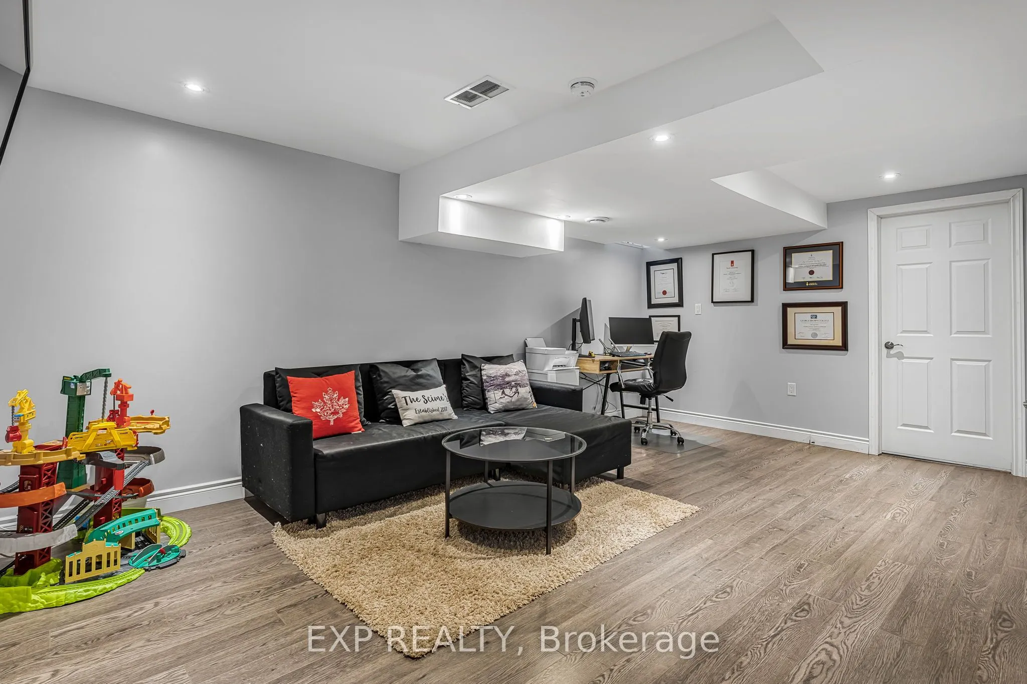 117 Glenmeadow Crescent