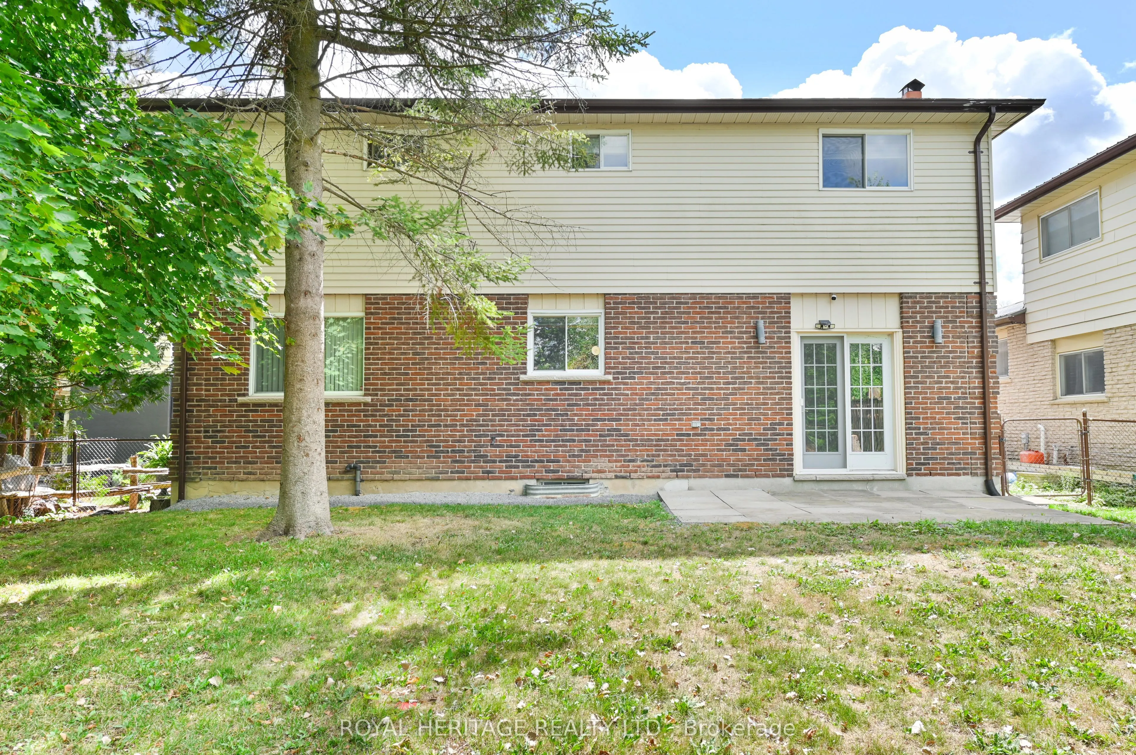 10 Briarwood Crescent