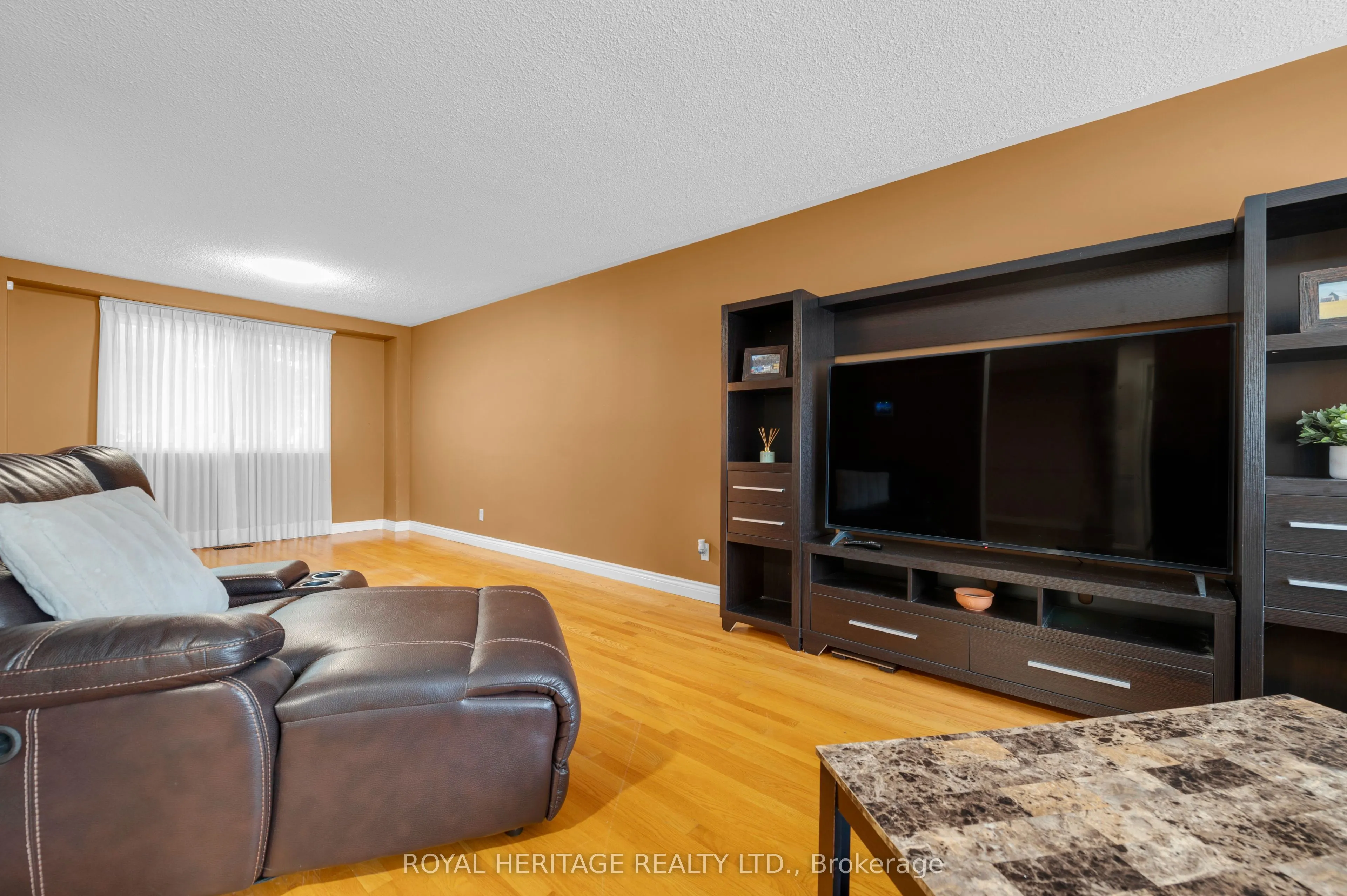 10 Briarwood Crescent