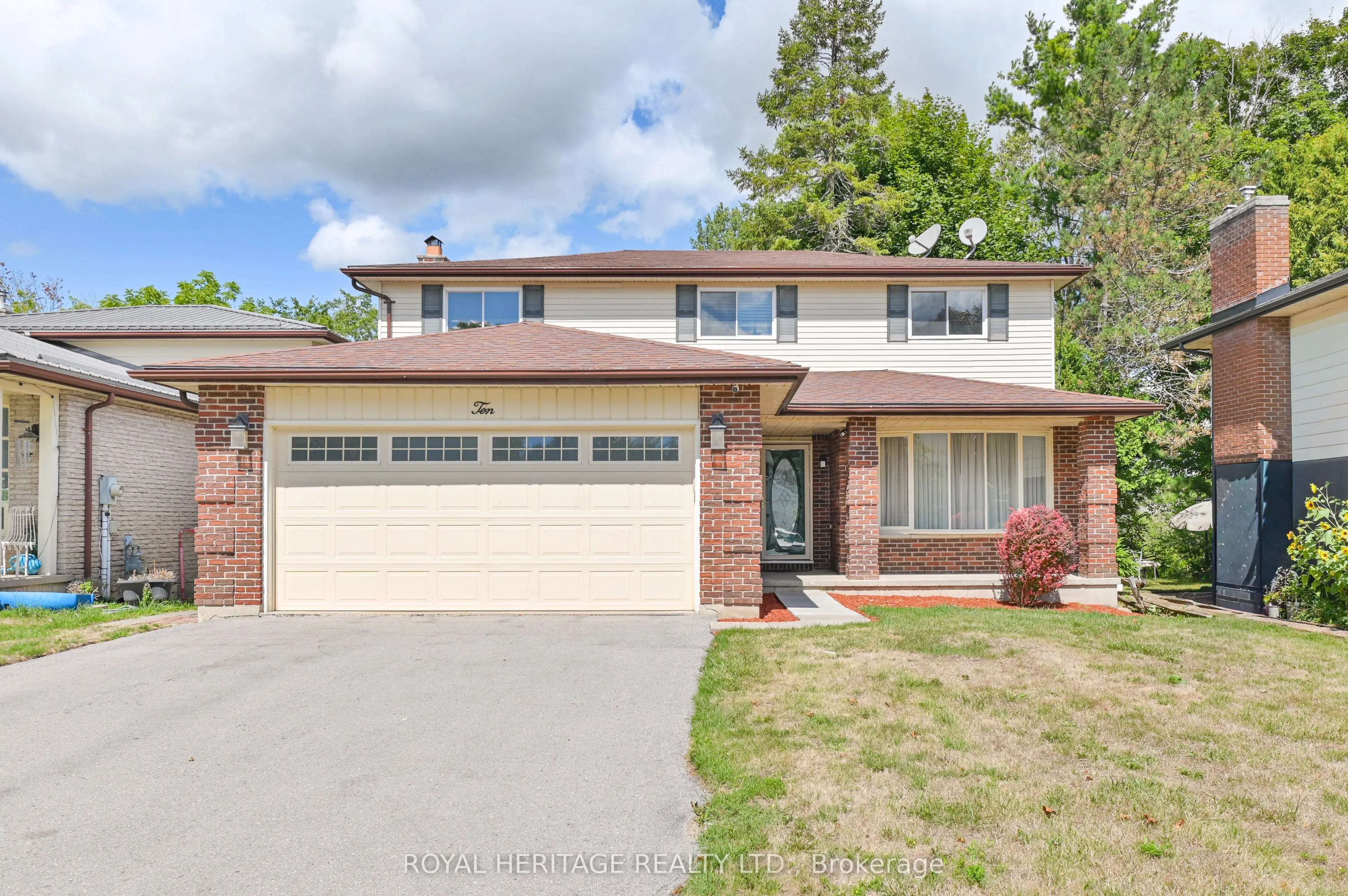 10 Briarwood Crescent