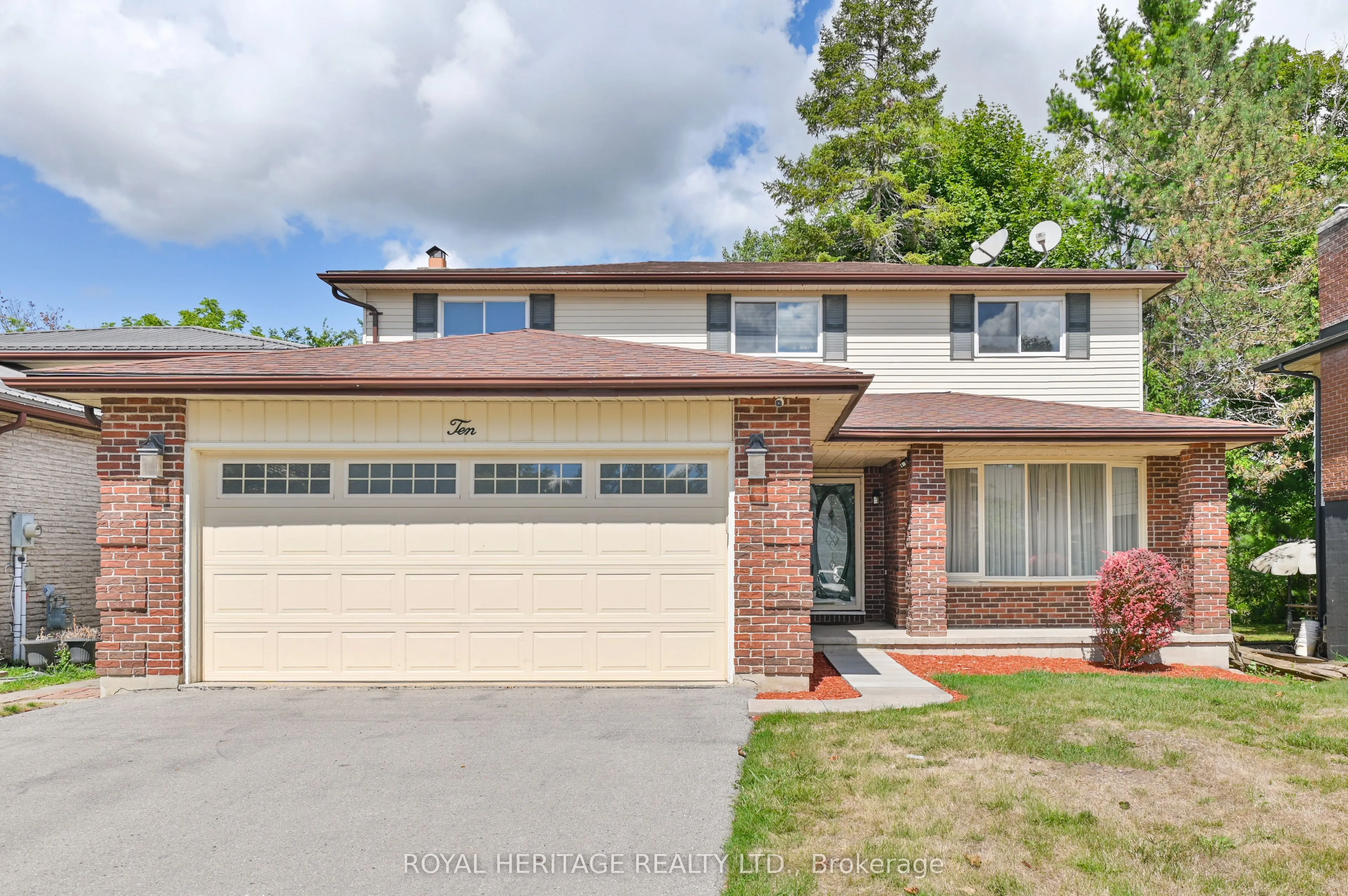 10 Briarwood Crescent