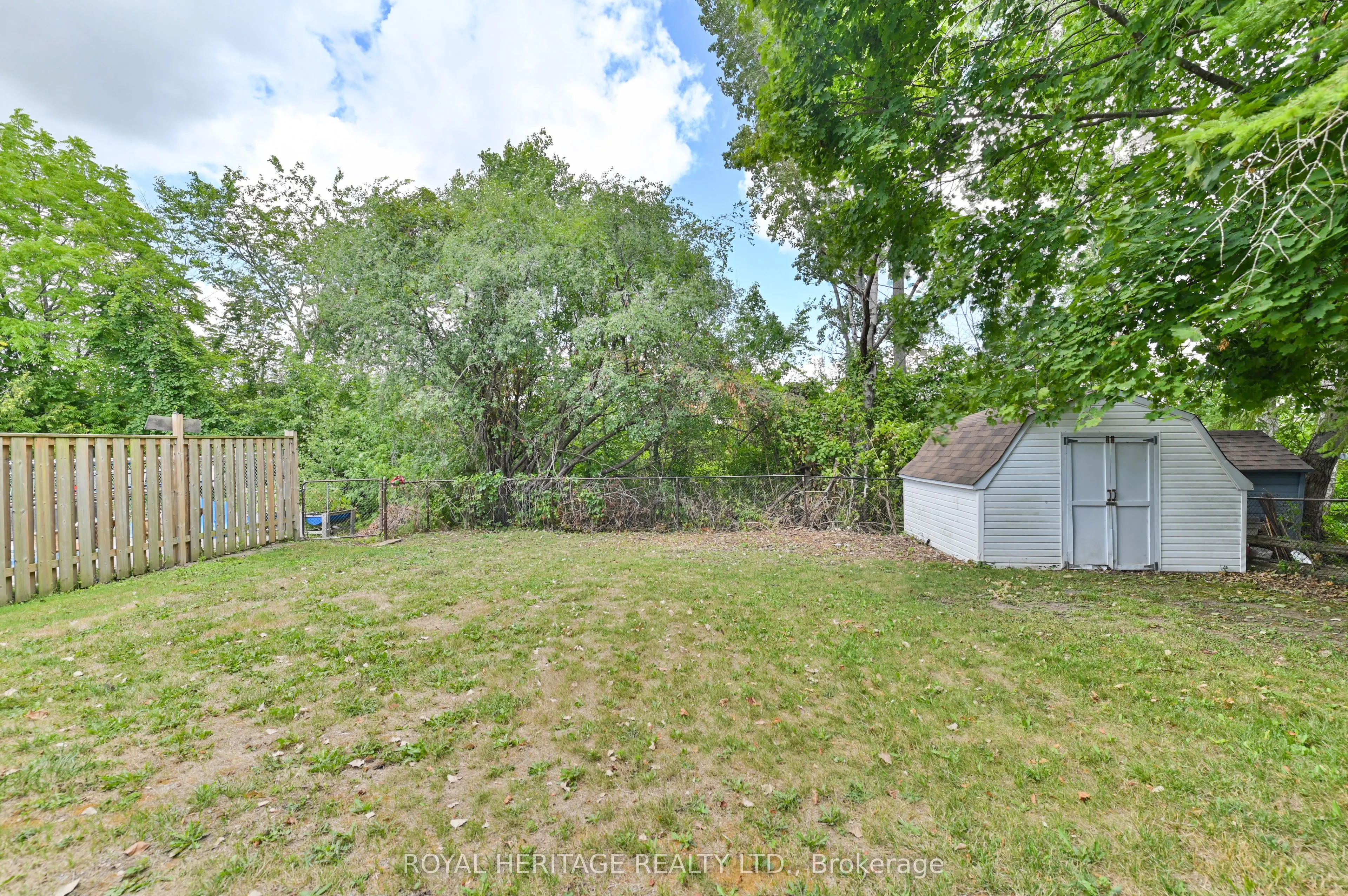 10 Briarwood Crescent