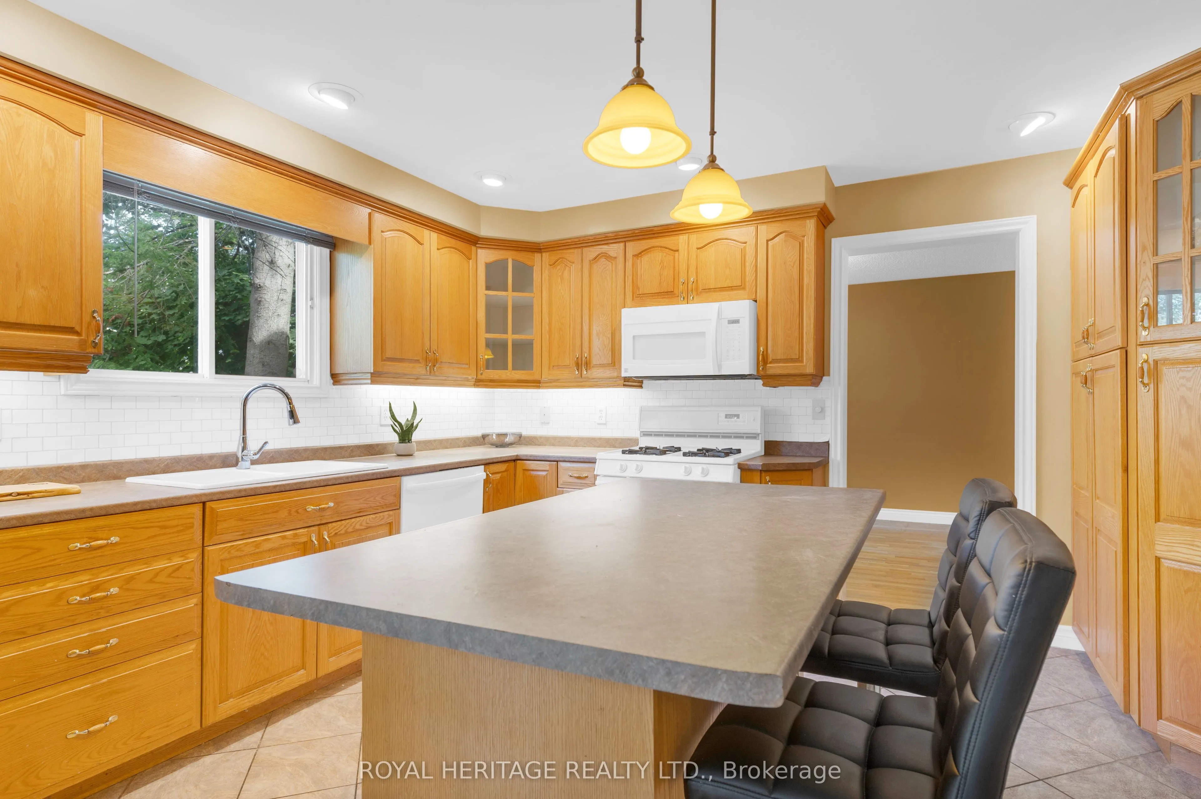 10 Briarwood Crescent