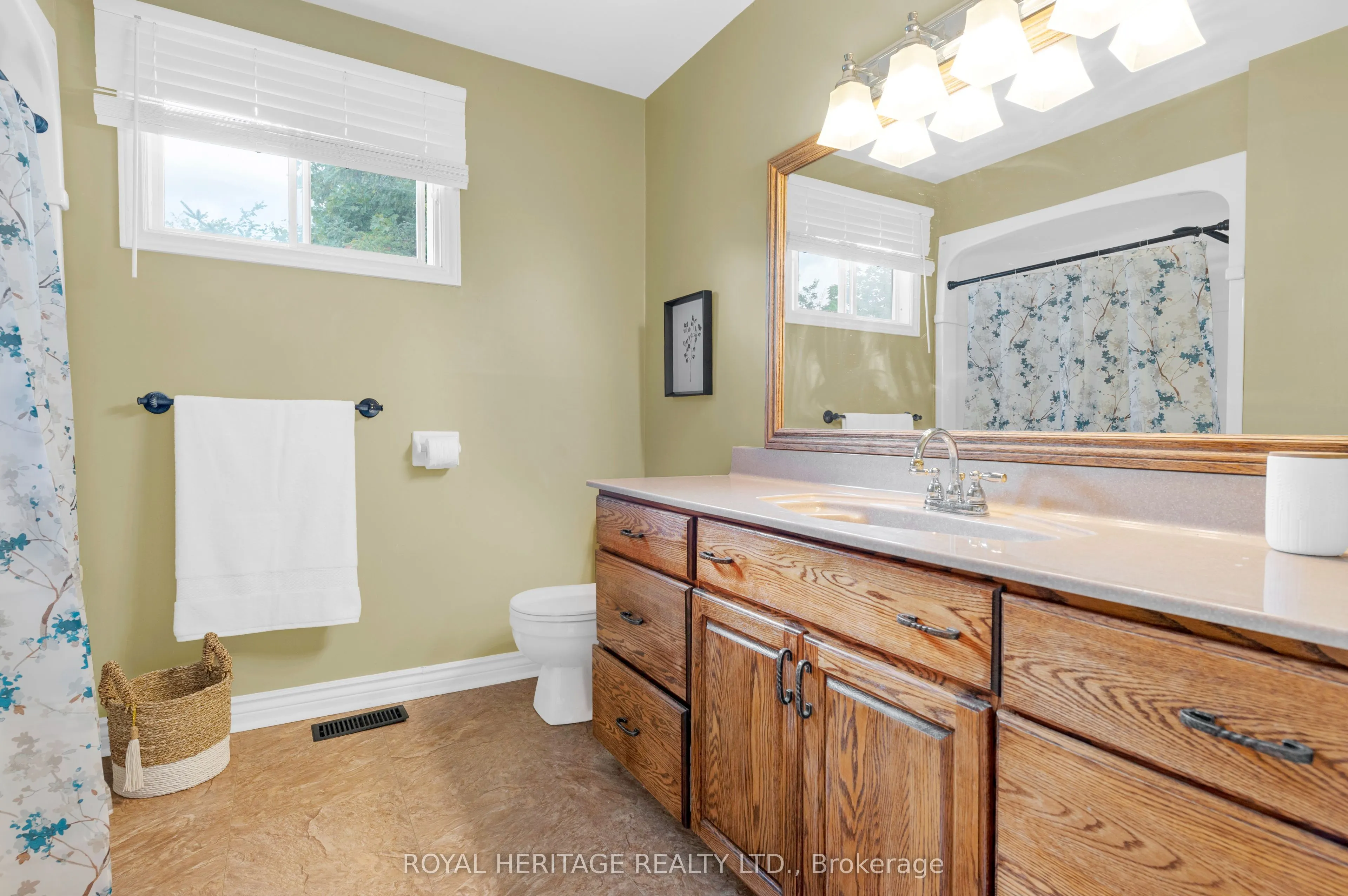 10 Briarwood Crescent
