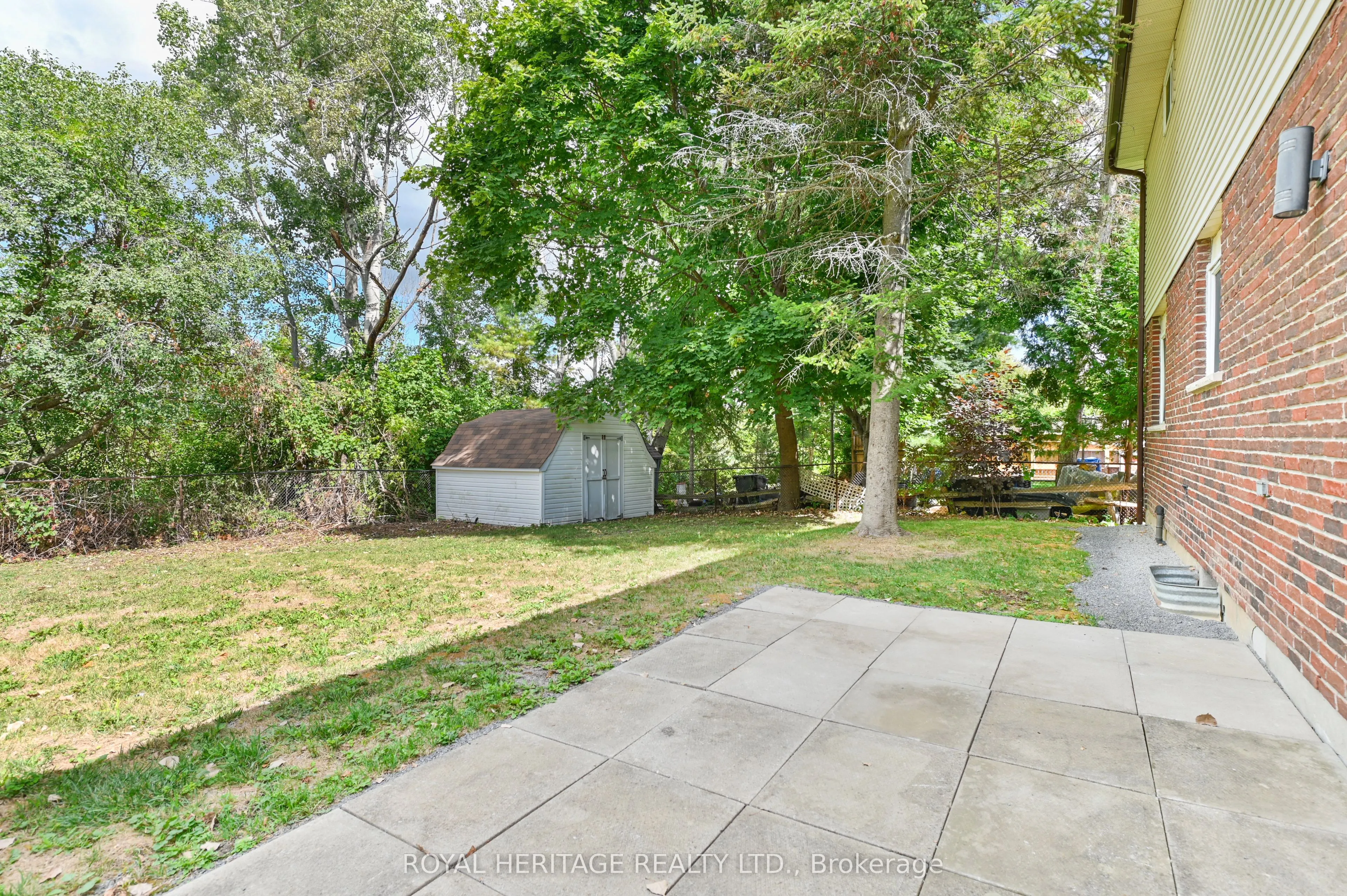 10 Briarwood Crescent