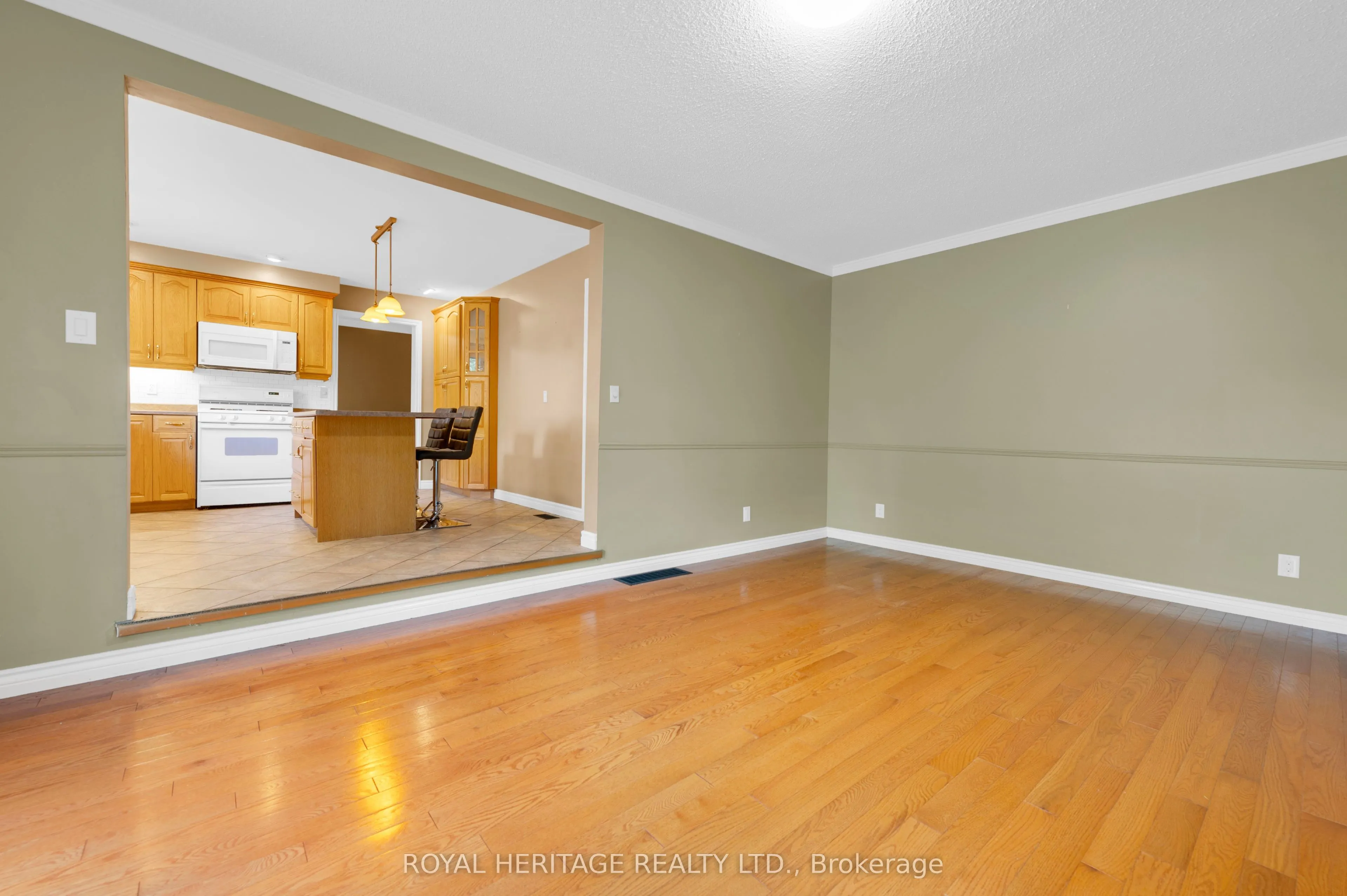 10 Briarwood Crescent