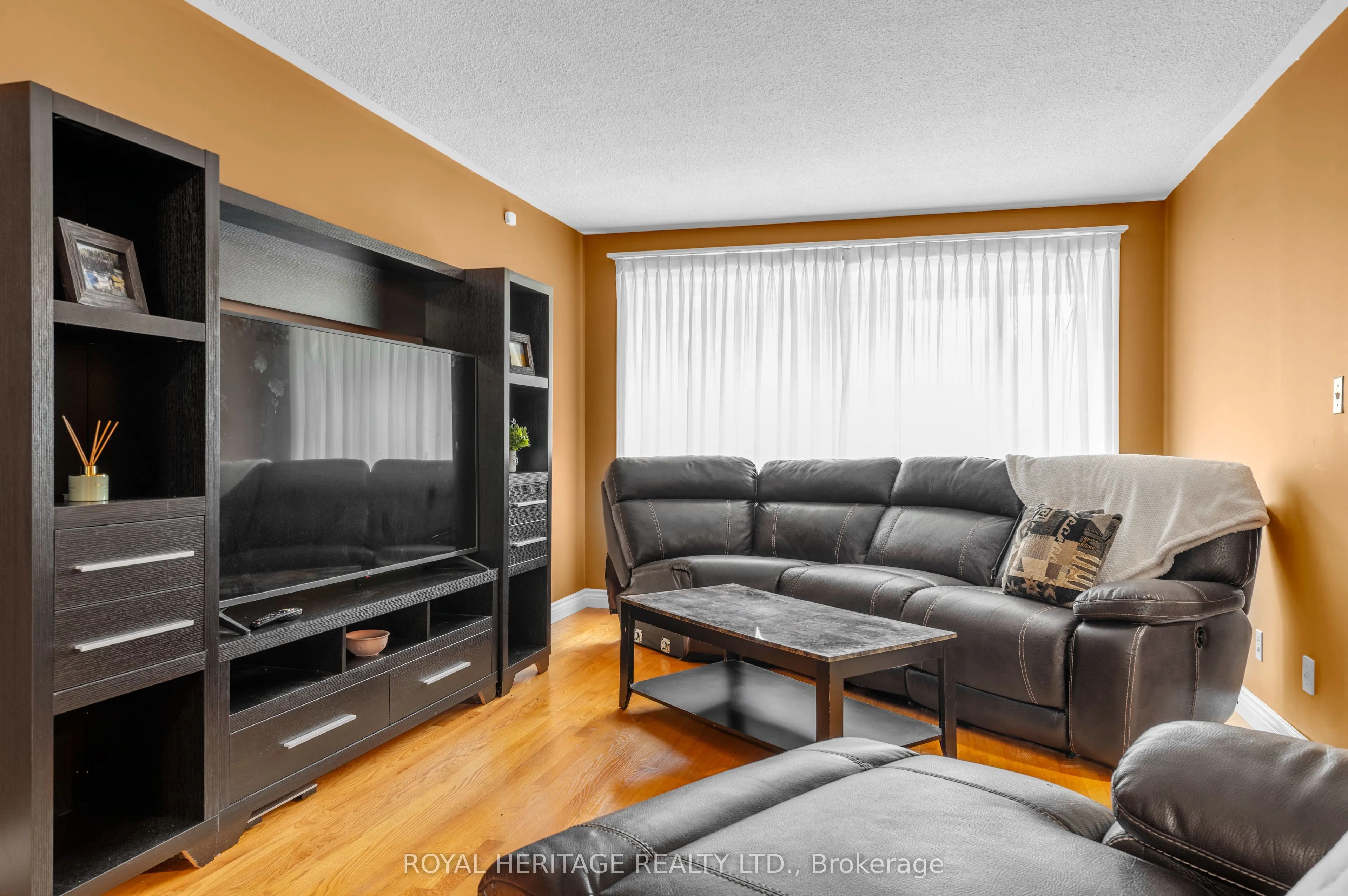 10 Briarwood Crescent