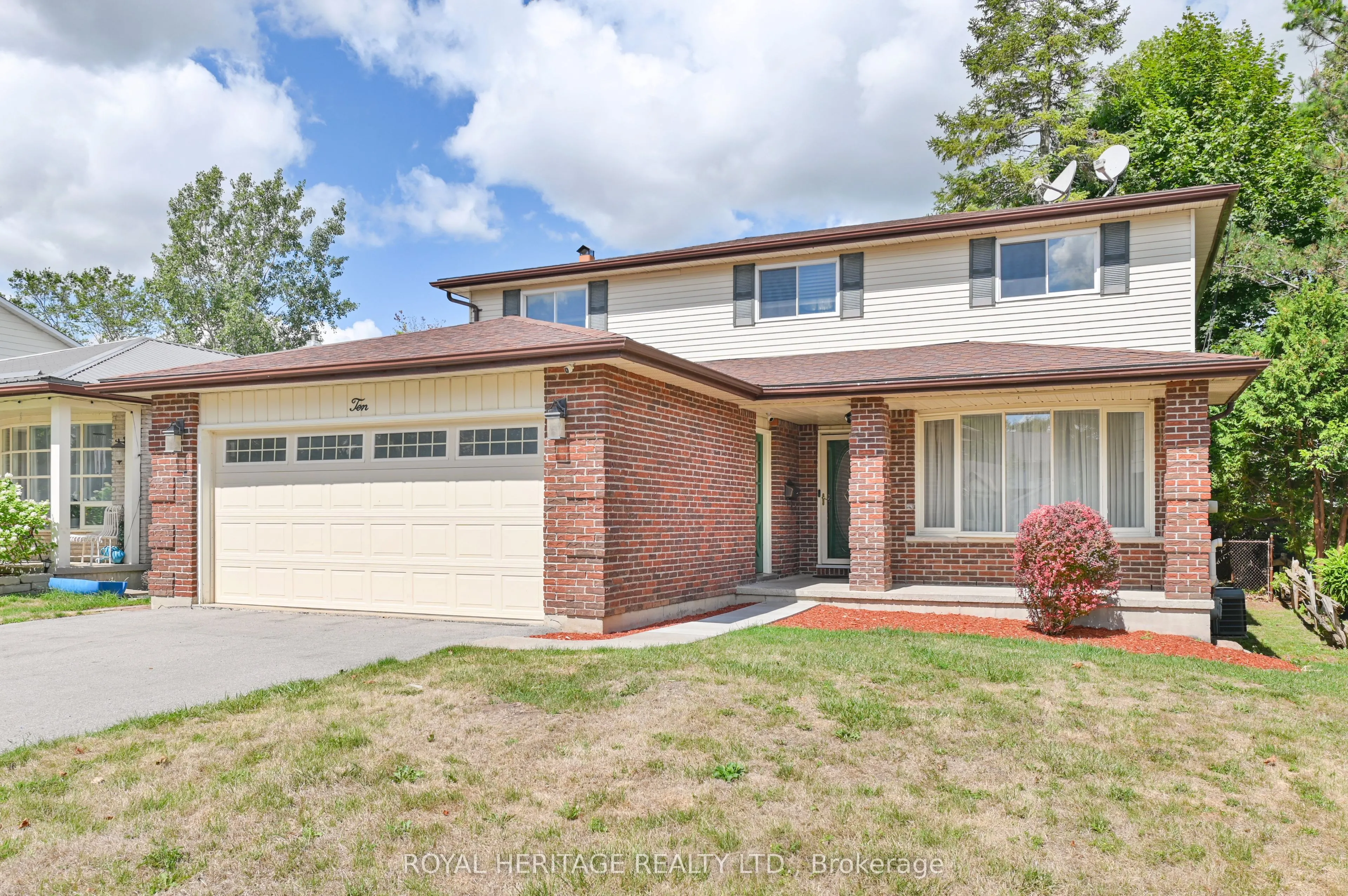 10 Briarwood Crescent