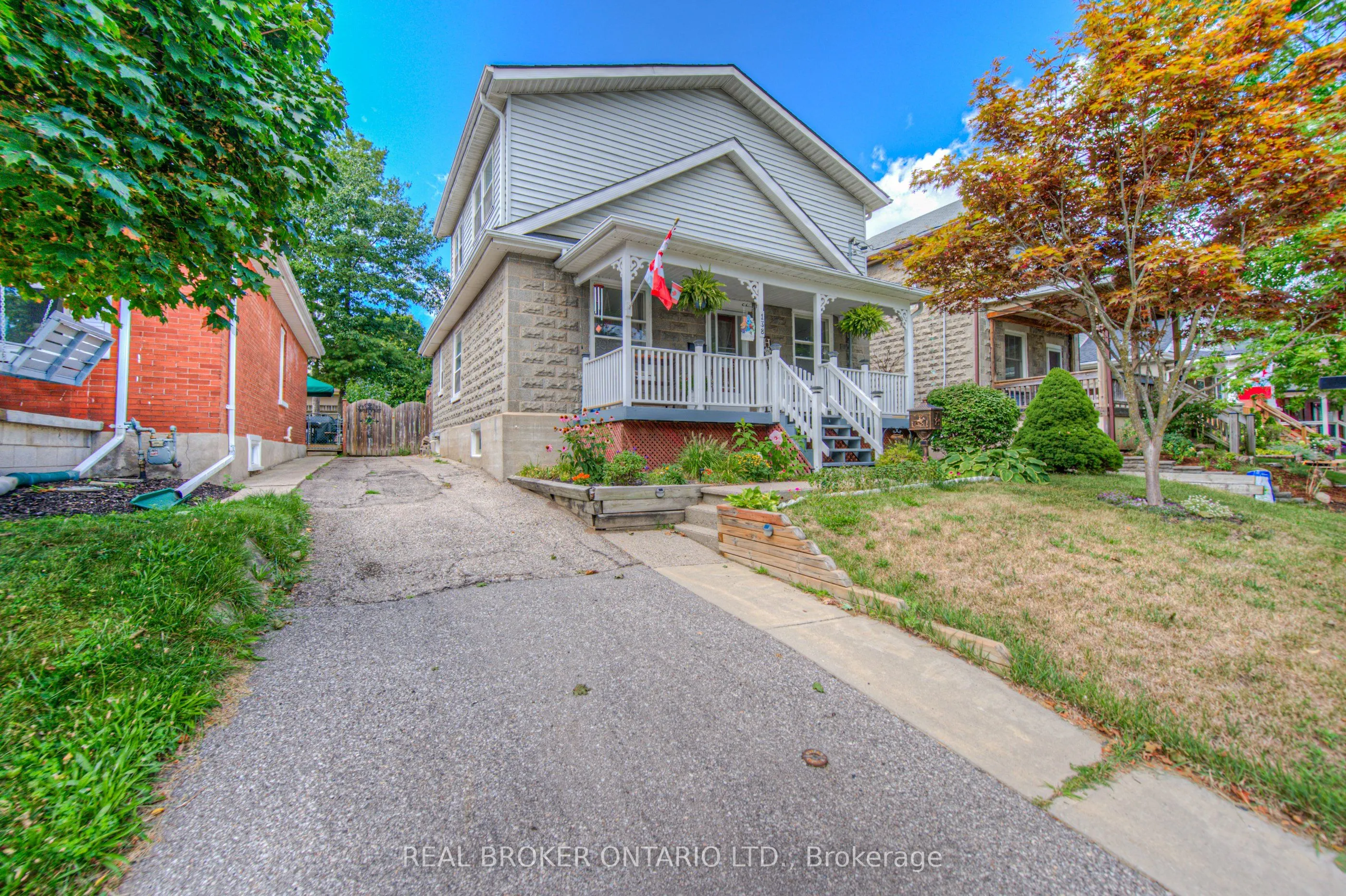 138 Forest Road