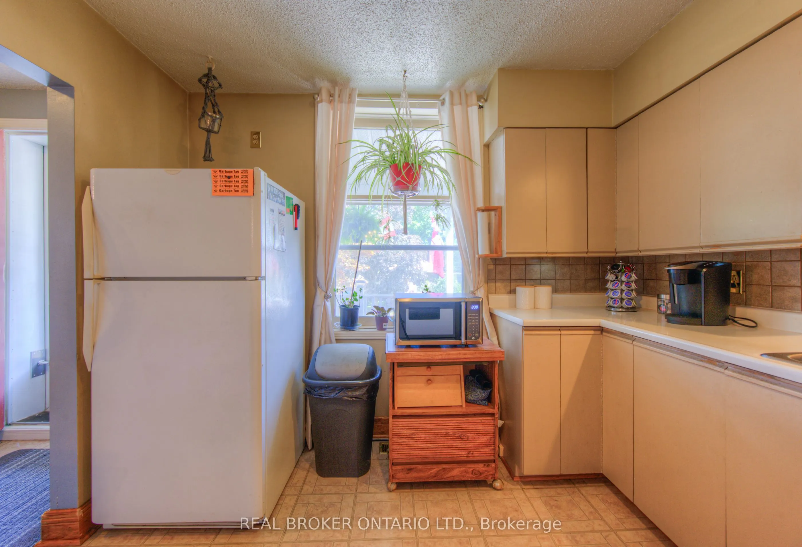 138 Forest Road