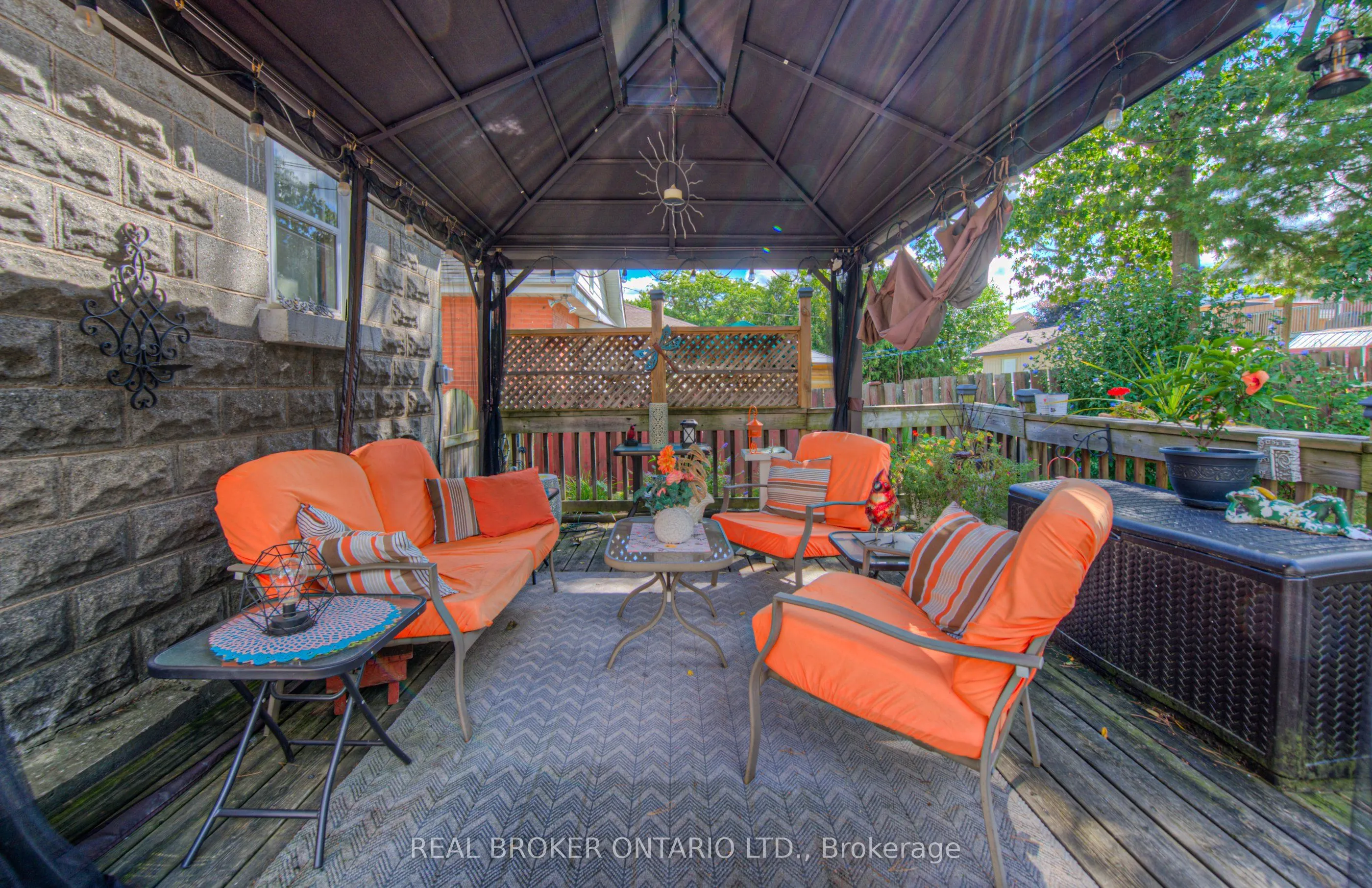 138 Forest Road